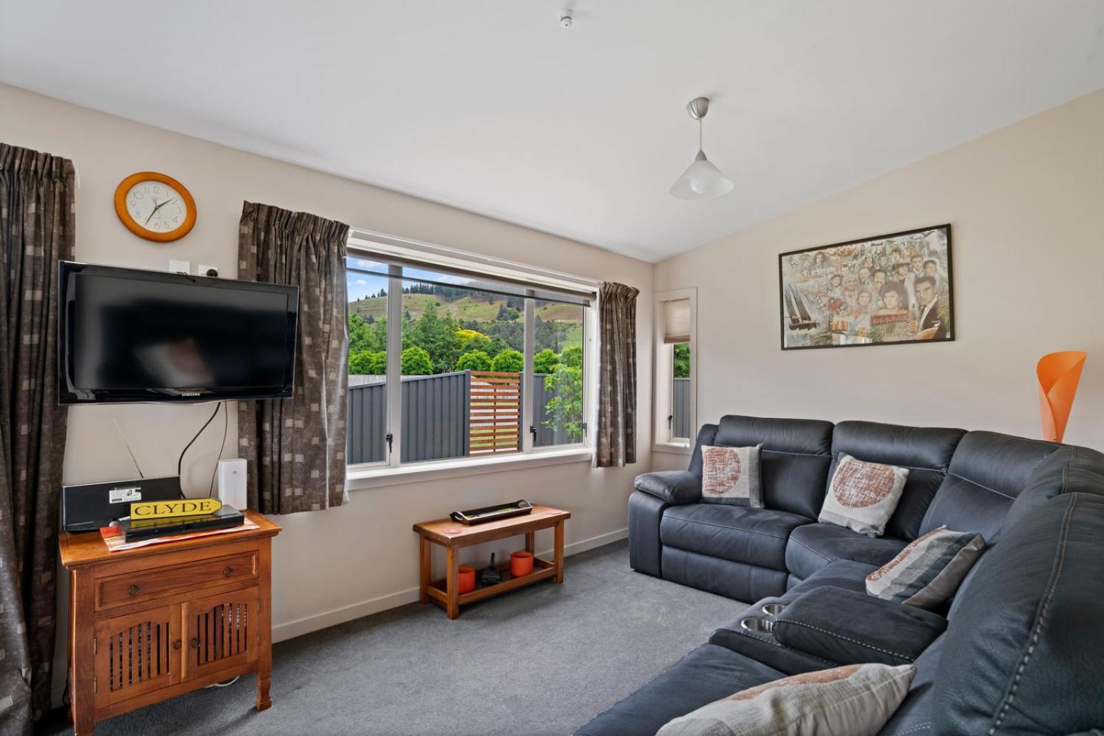 Thyme Away - Clyde Holiday Home view 2