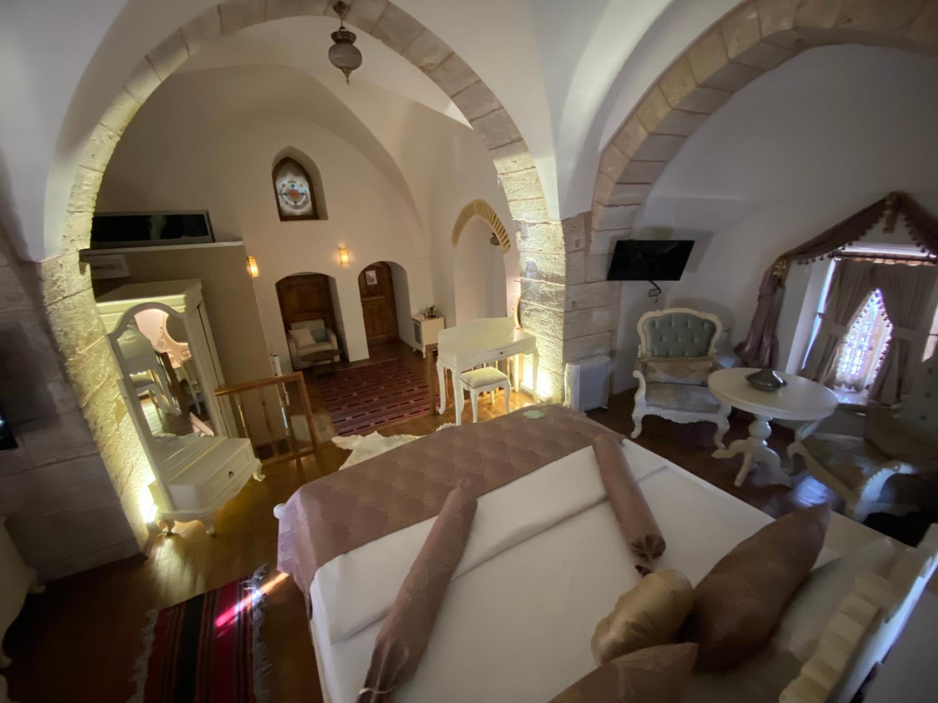BEHRAMPAŞA OTEL &CAFE &RESTAURANT