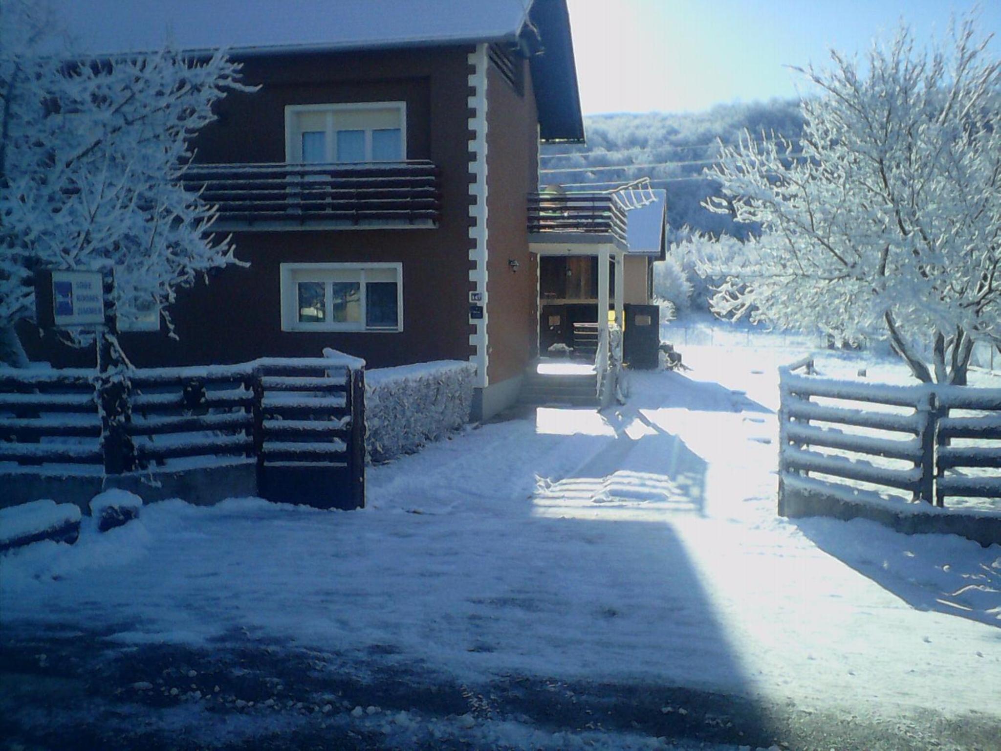 Photo 52