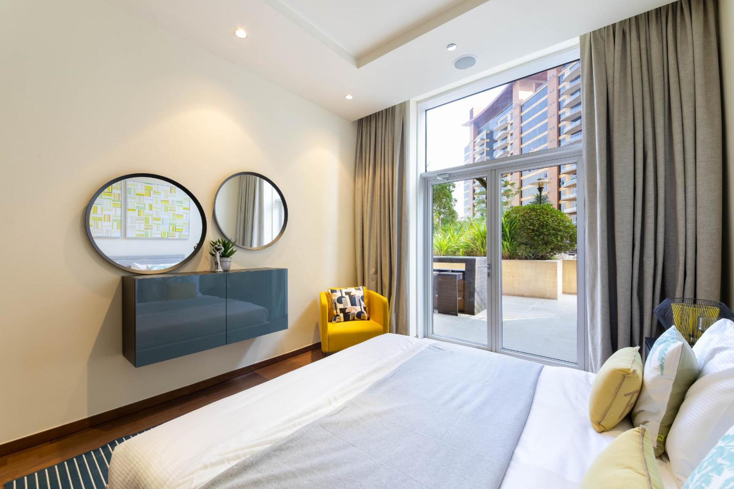 Tiara Beach Residences, Palm Jumeirah Dubai - Mint Stay