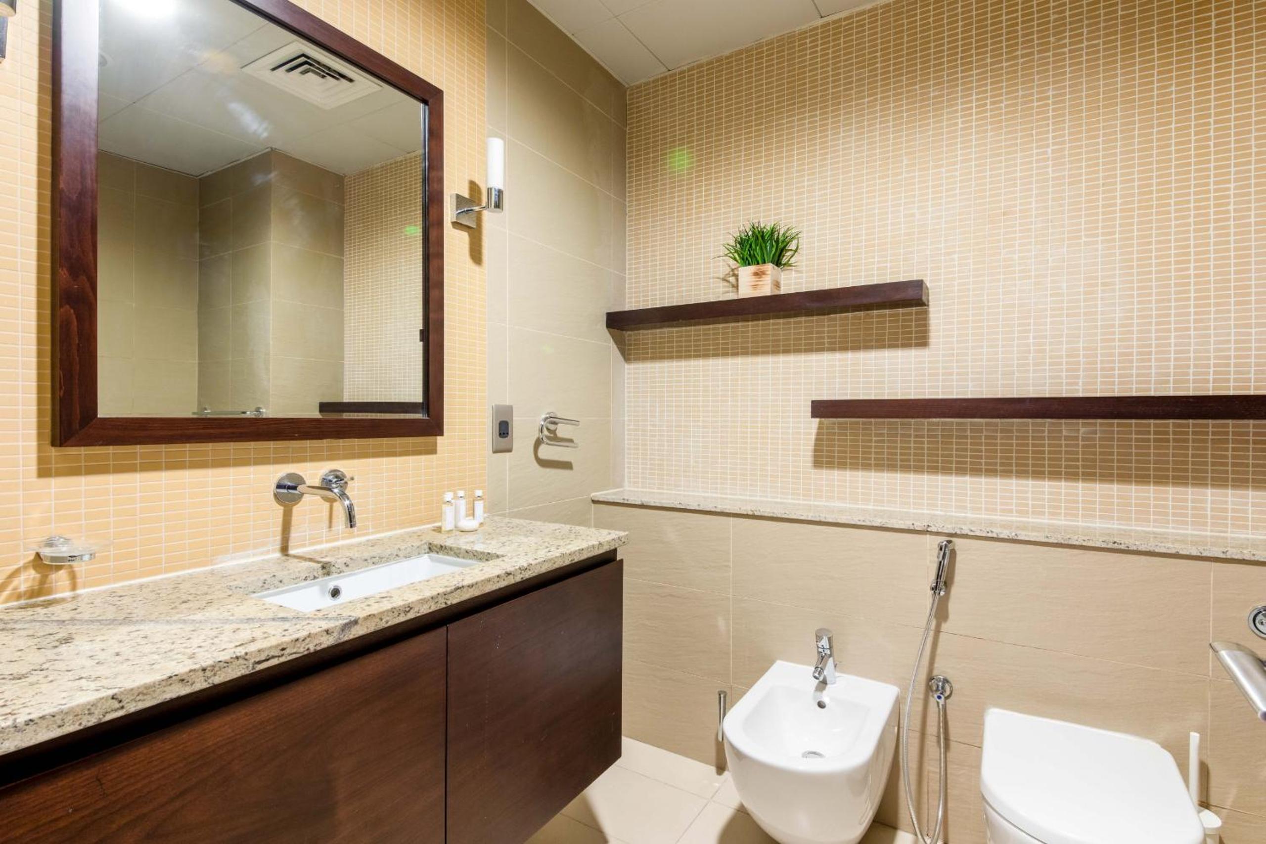Tiara Beach Residences, Palm Jumeirah Dubai - Mint Stay
