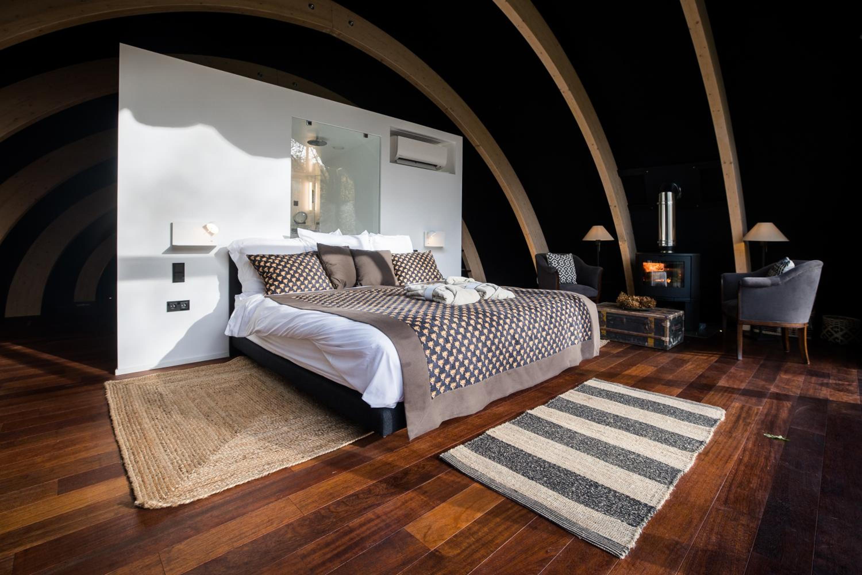 Room8 luxury glamping