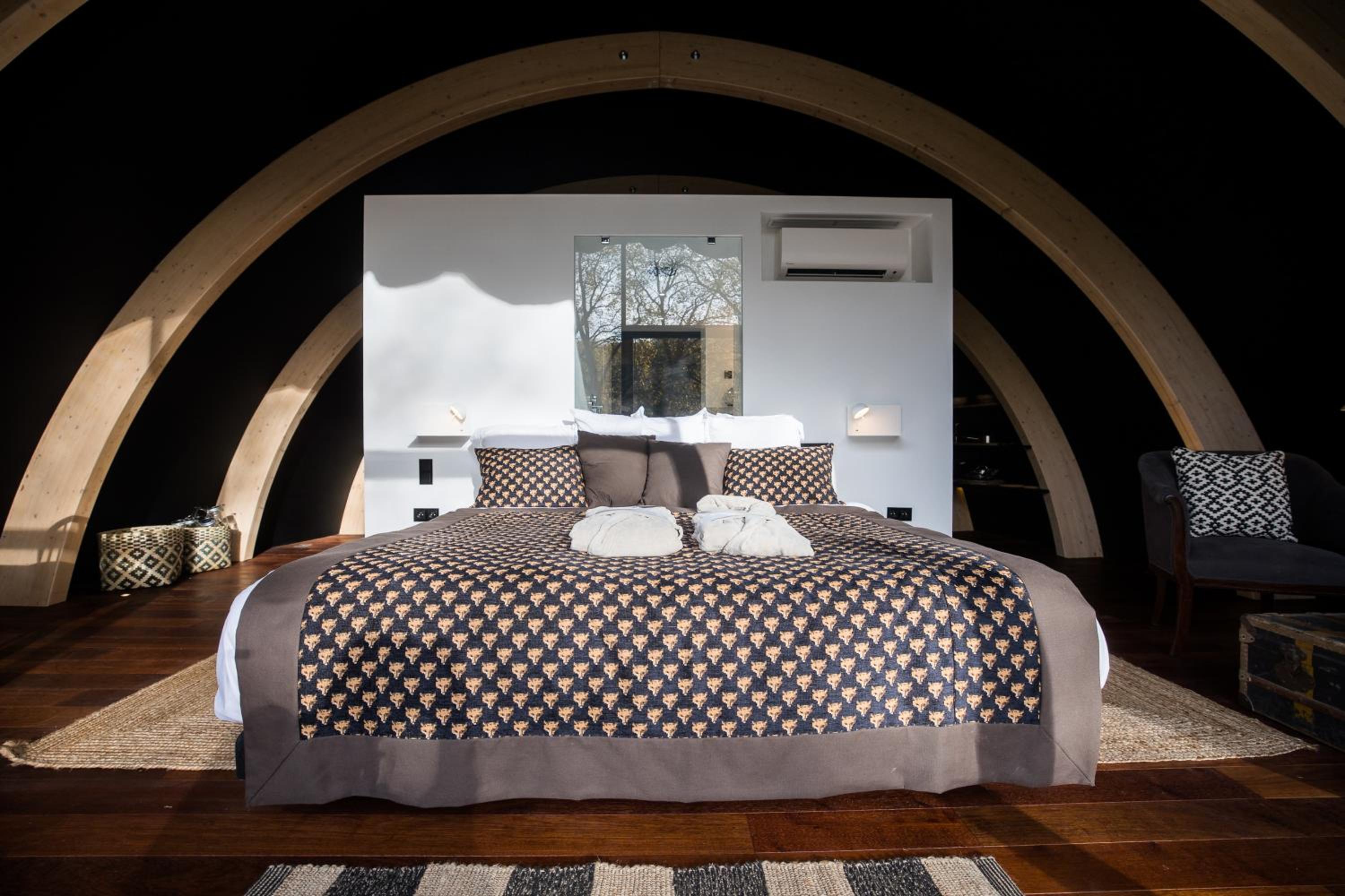 Room8 luxury glamping