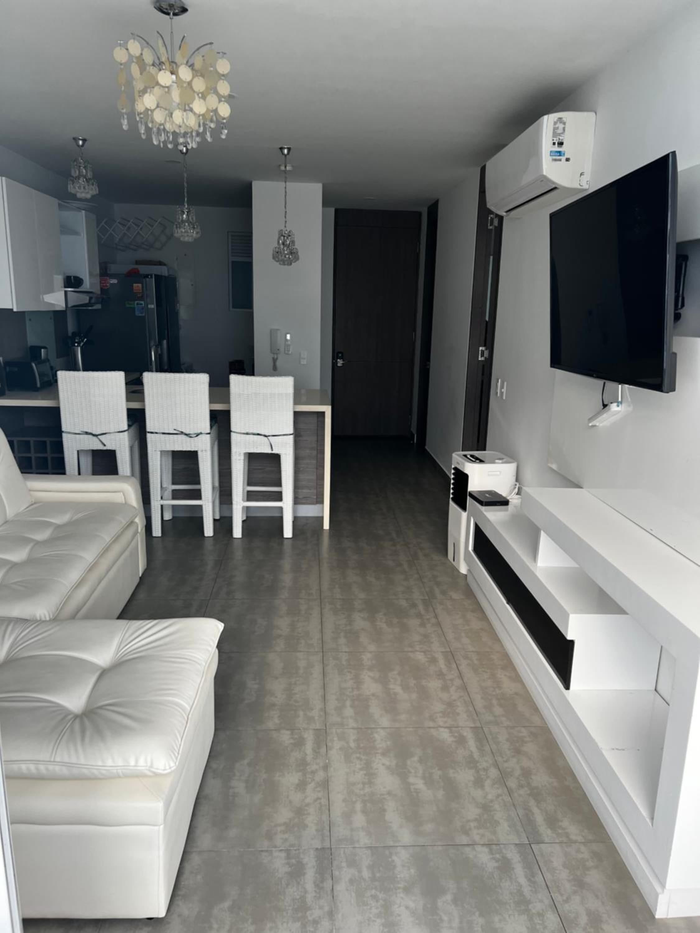 Hermoso apartamento con vista al mar y salida directa a la playa