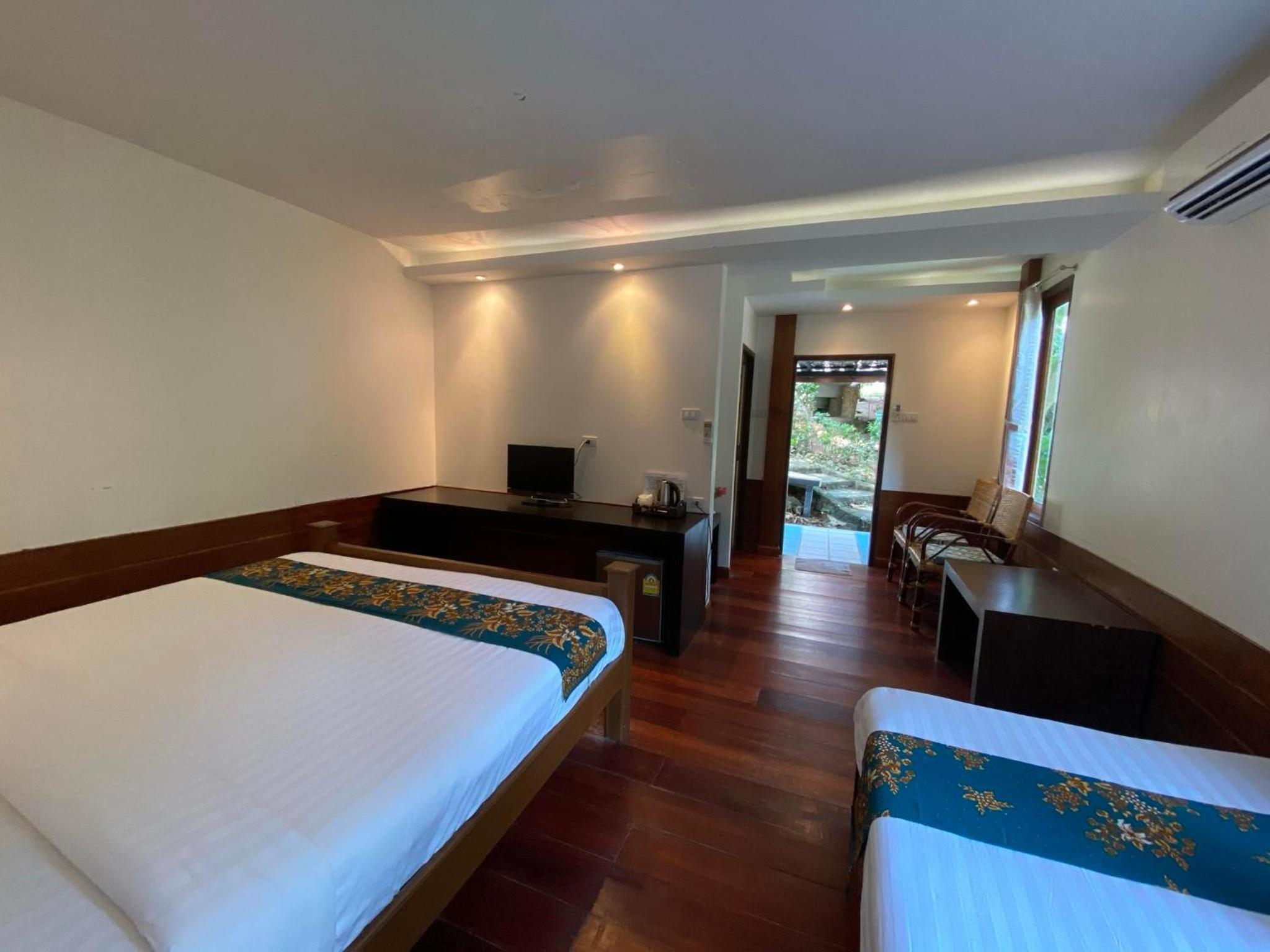Chunut House Resort