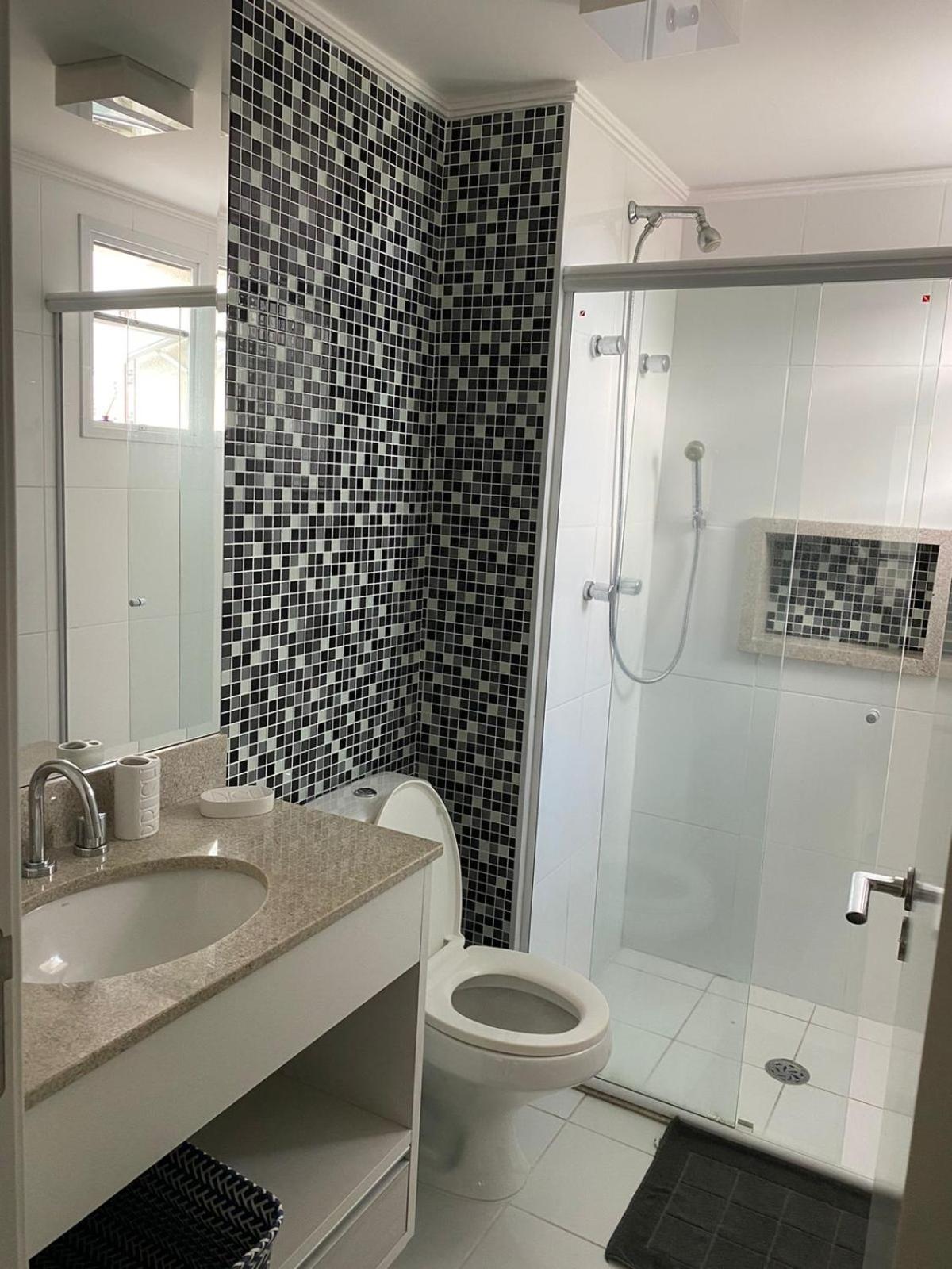 LINDO LOFT, PISCINA, ESTACIONAMENTO, ACADEMIA, AR CONDICIONADO, Wi-Fi