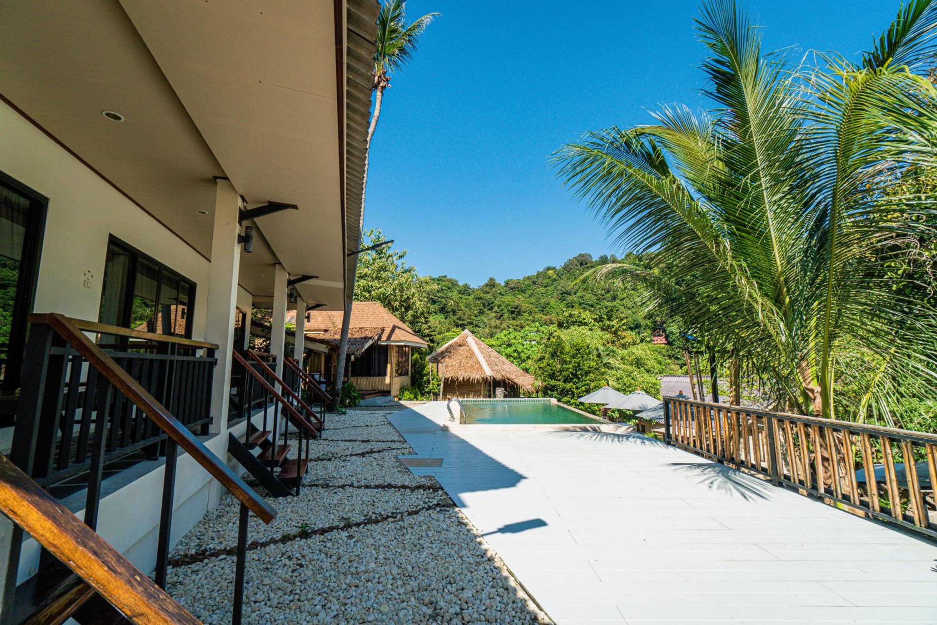 Chunut House Resort