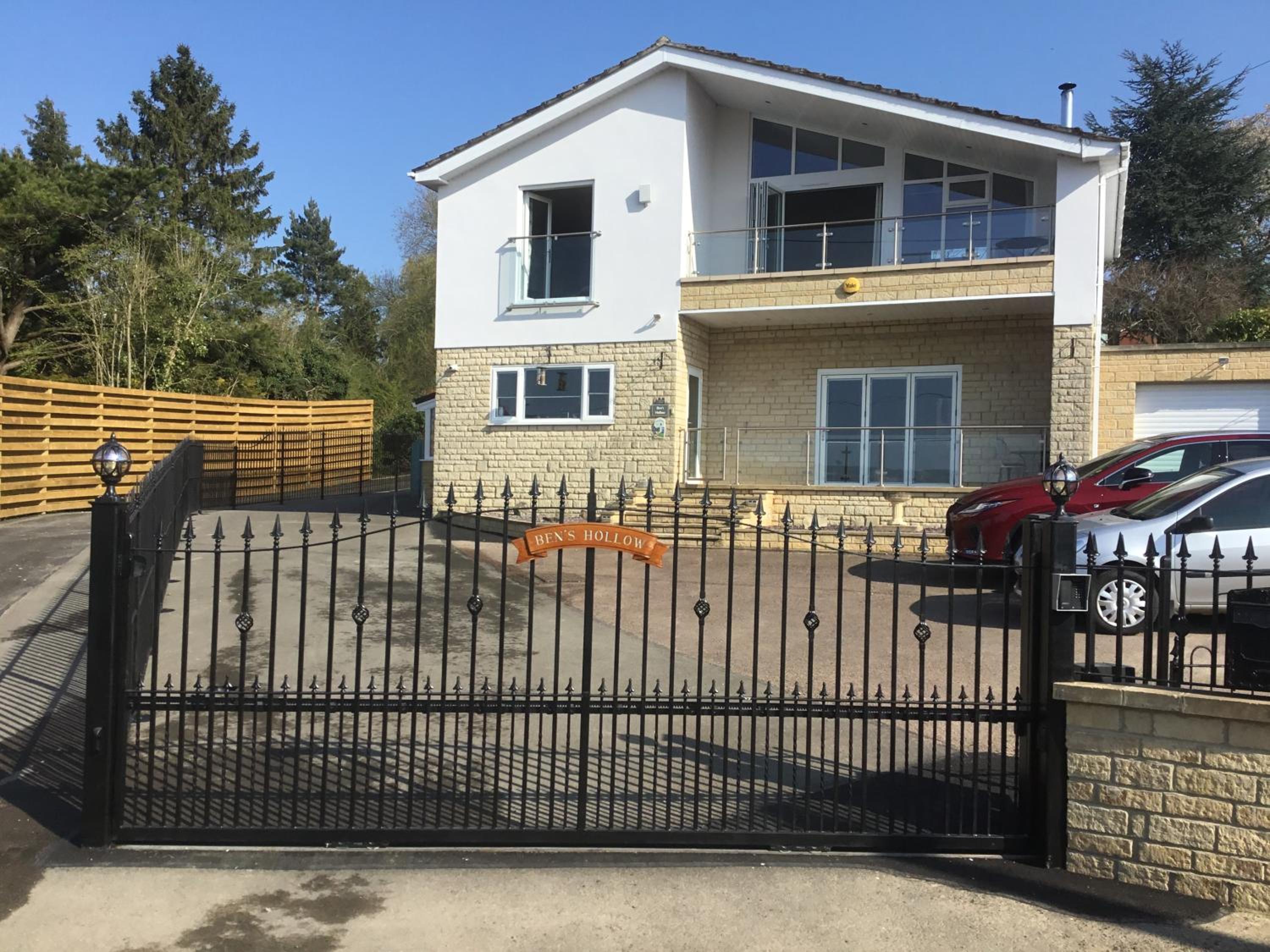 Hotel Bens Hollow with hot tub