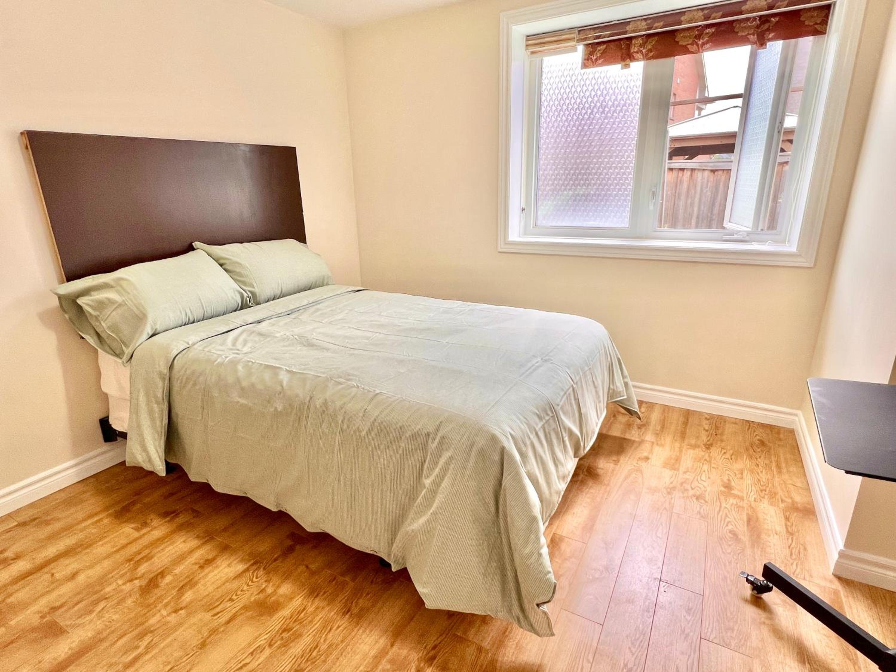 Cozy Rooms in Bright Walkout Suite - Newly Renovated in 2026 view 2