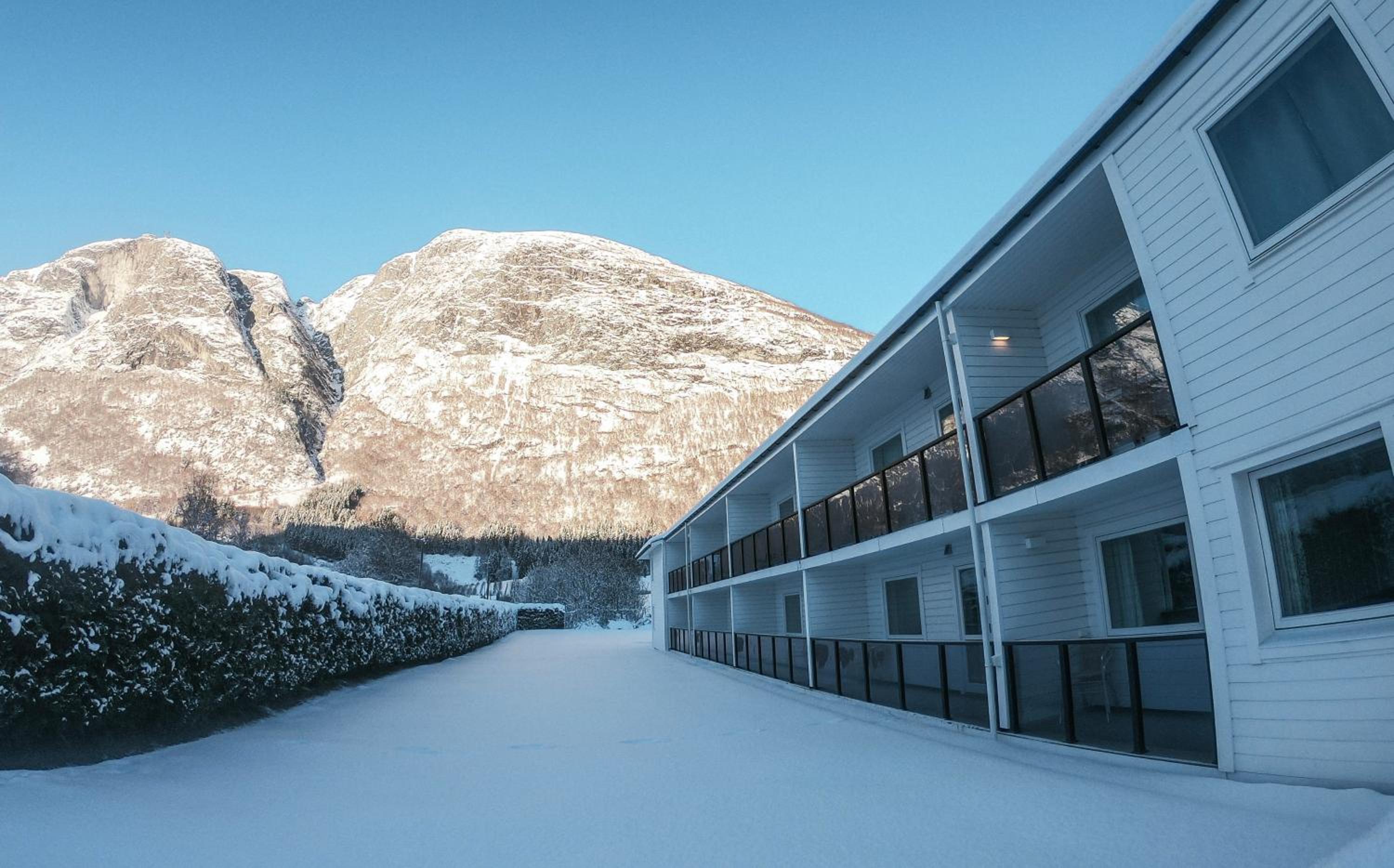 Loen Apartments