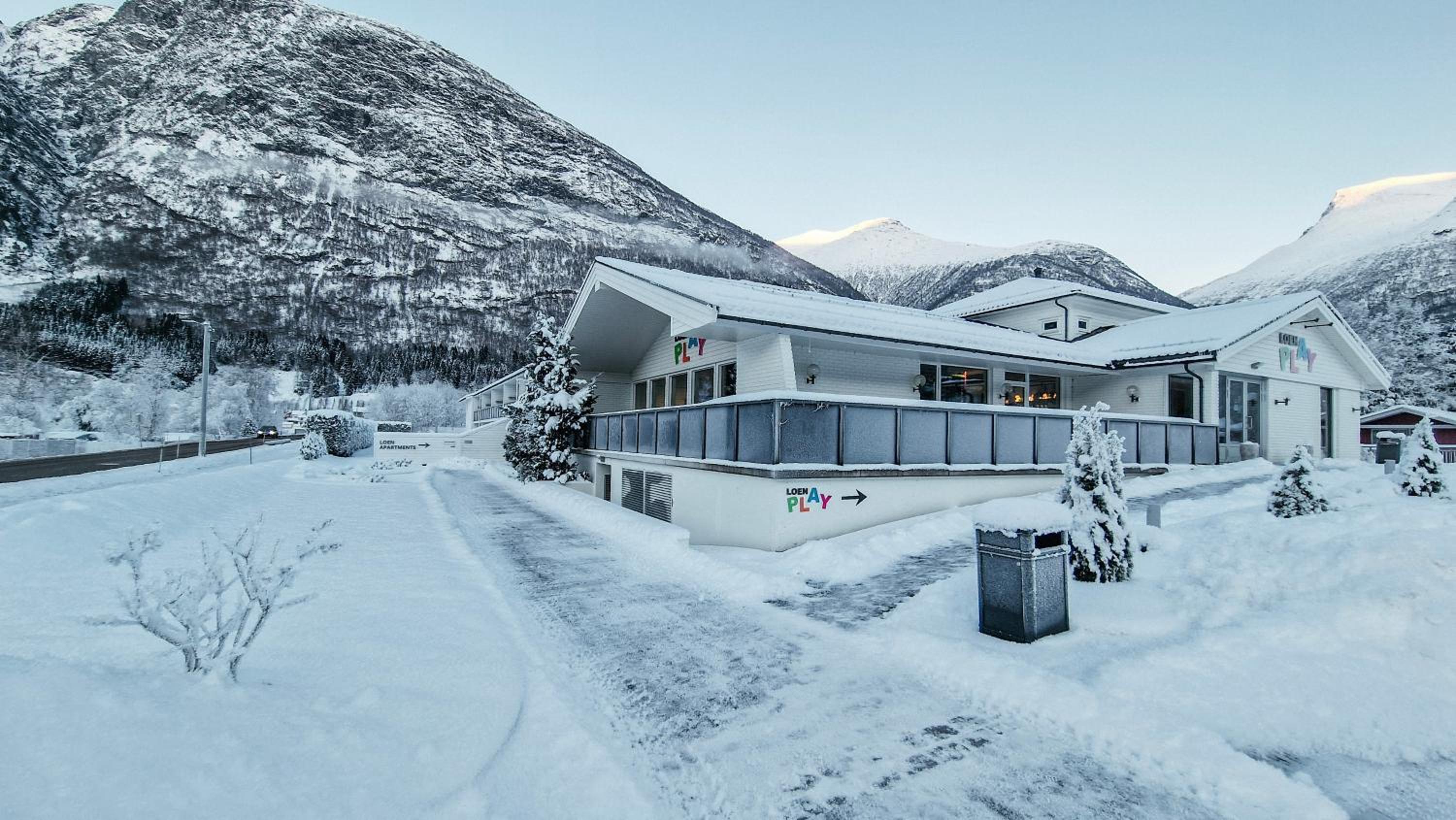 Loen Apartments
