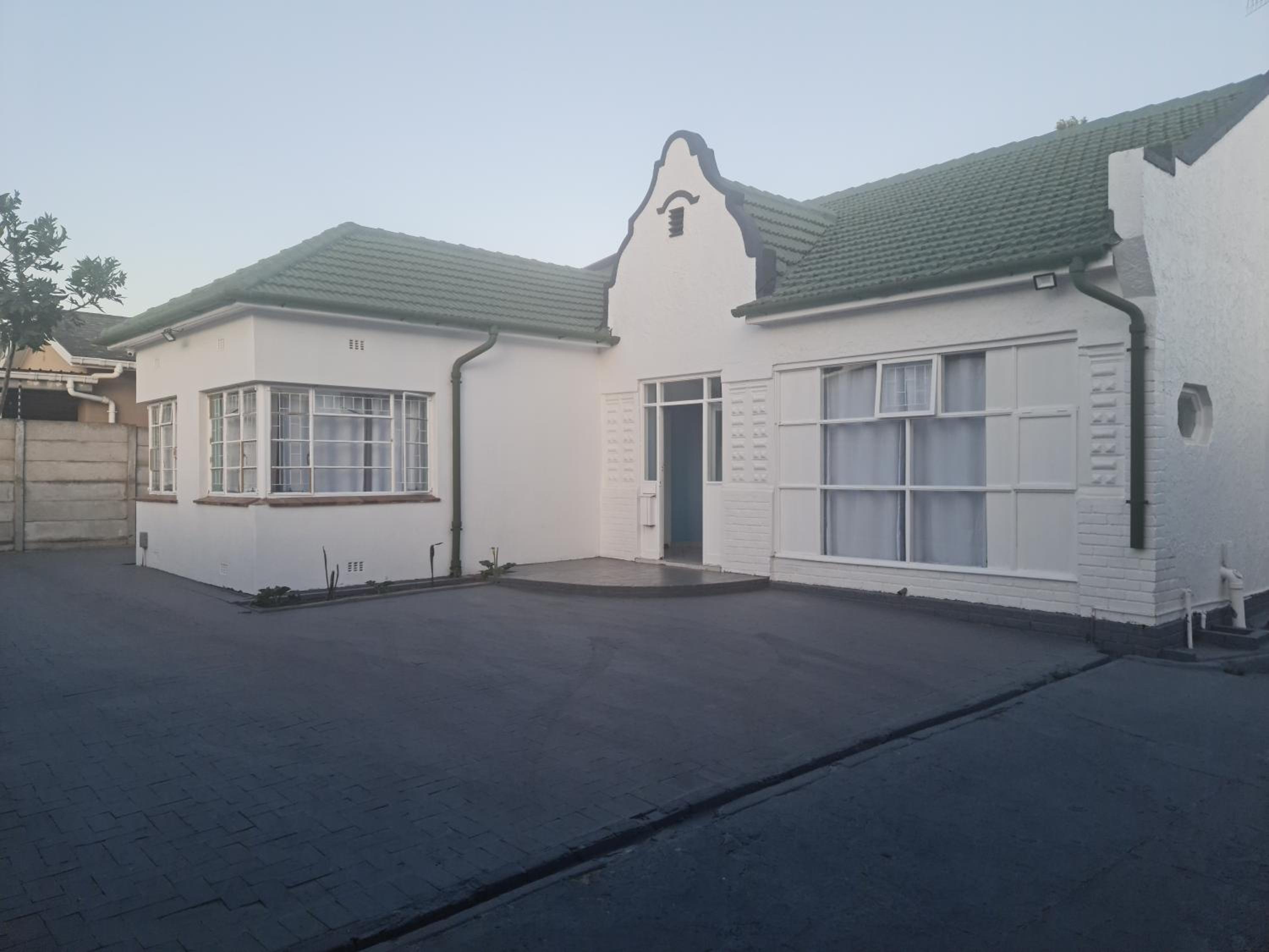 Hasate Guest House ,4 st james street Oakdale Belliville Cape Town South Africa view 2