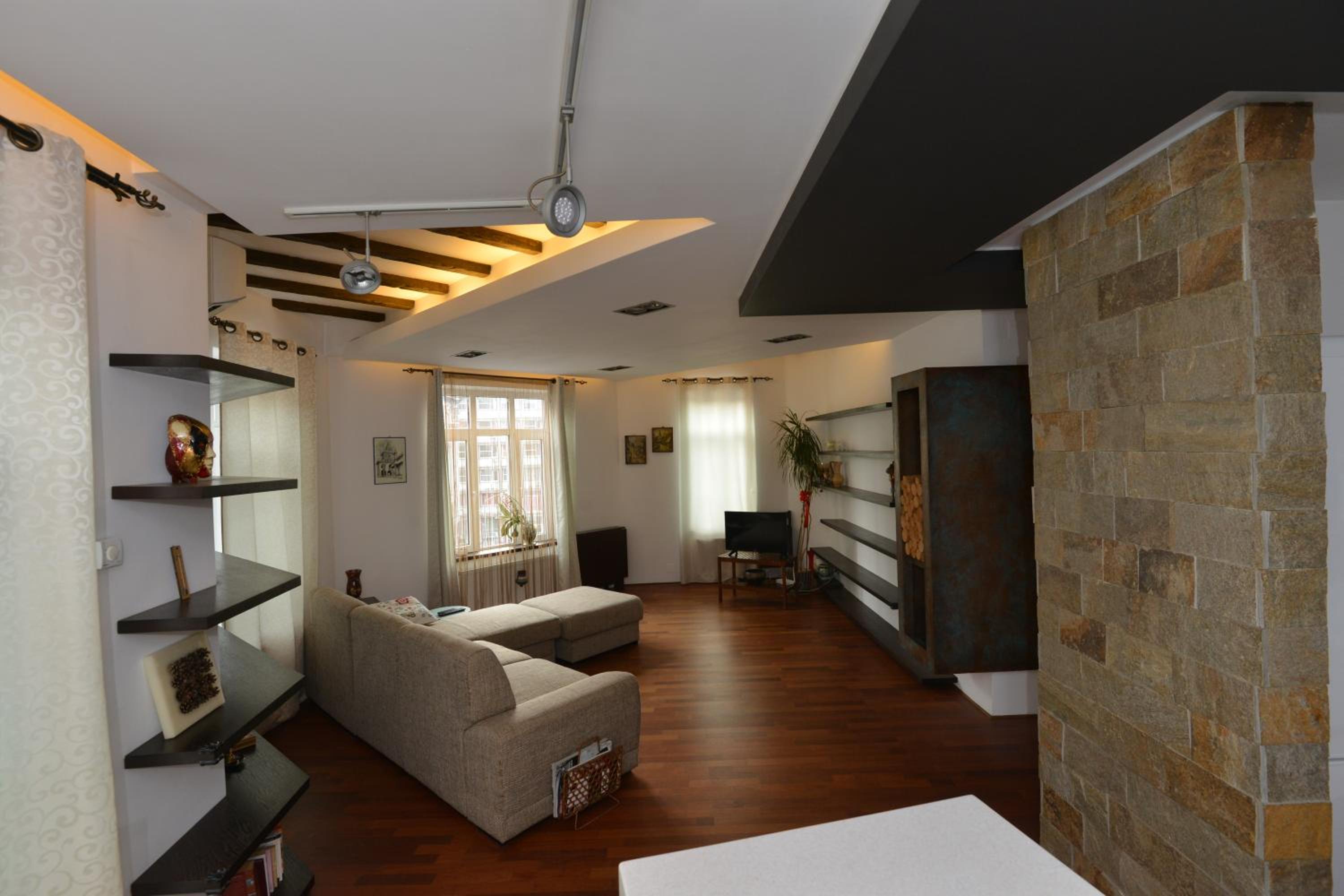 Old Town Apartment Lipscani view 3