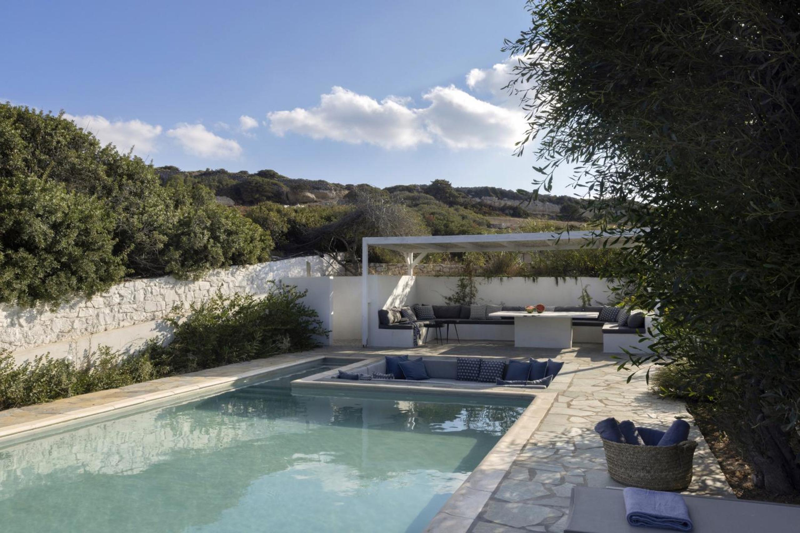 Villa Alkyoni · Beautiful 8-person Family Villa with Great Views photo 2