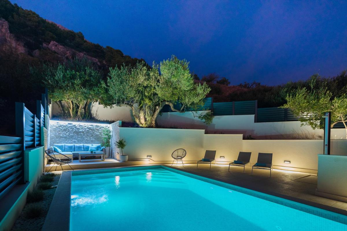 Hotel Villa Vruja - Image 1