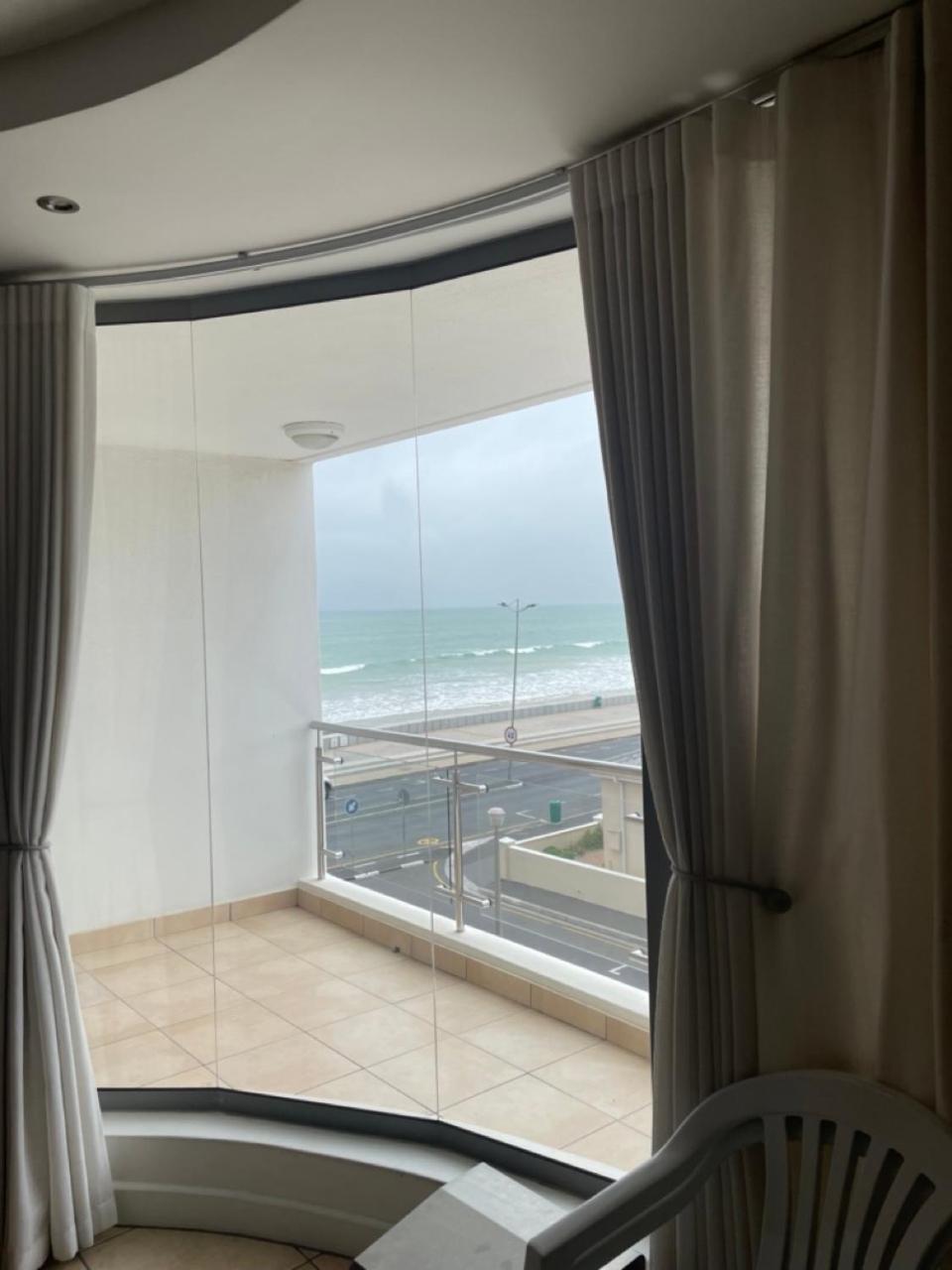Hibernian Gem - Studio Apartment in Strand view 3