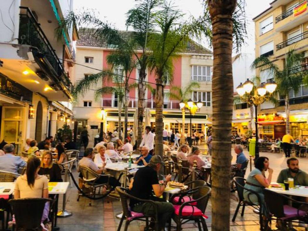 Wonderful apartment in the heart of Fuengirola and close to the beach view 4
