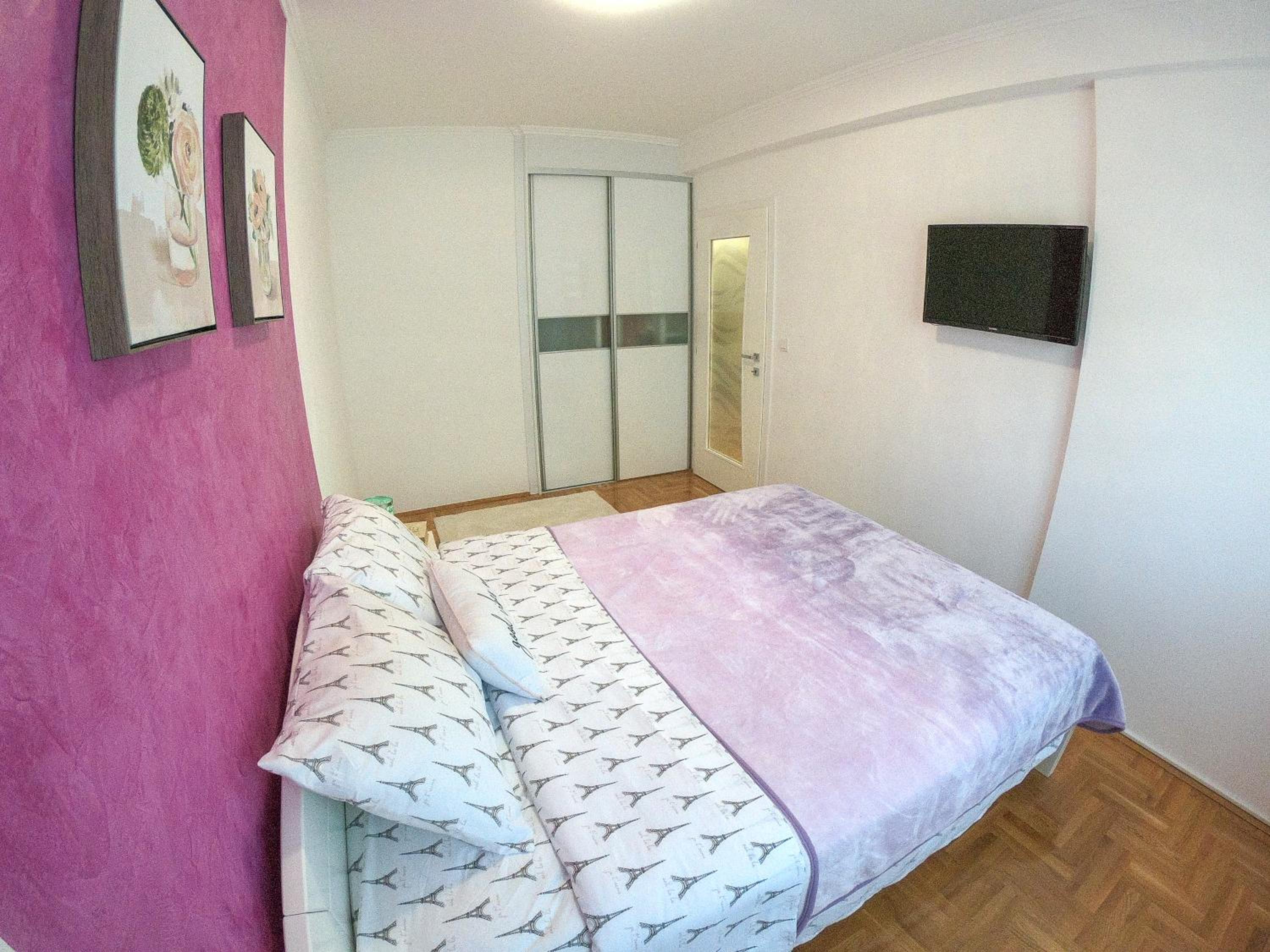 Apartment Queen 2