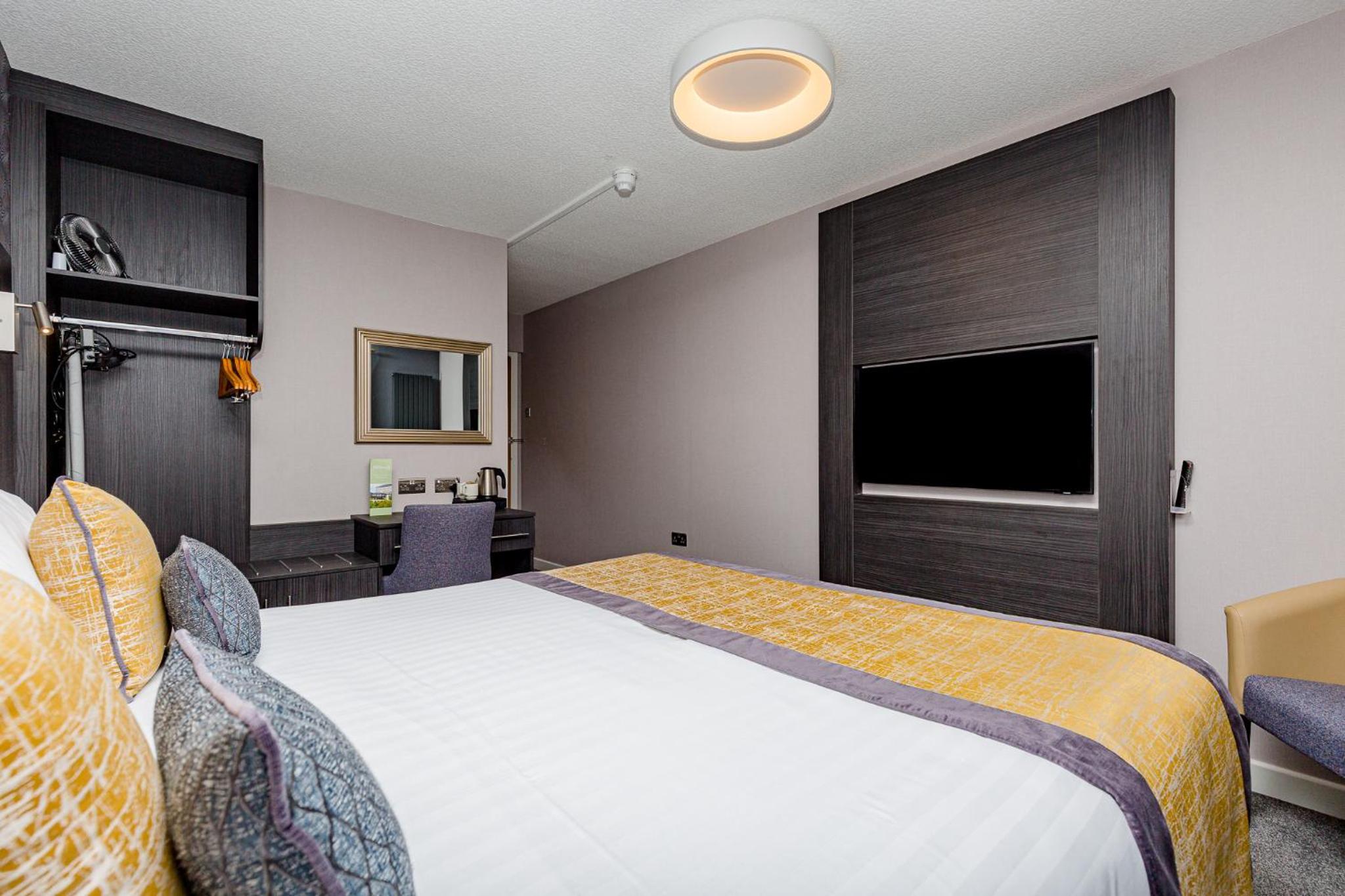 The Melbreak Hotel