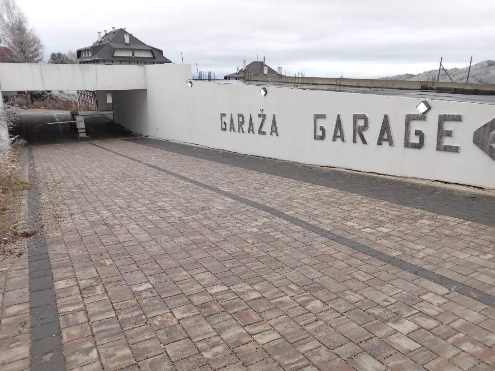 Apartman Sladjana Premier 12 Milmari view 2