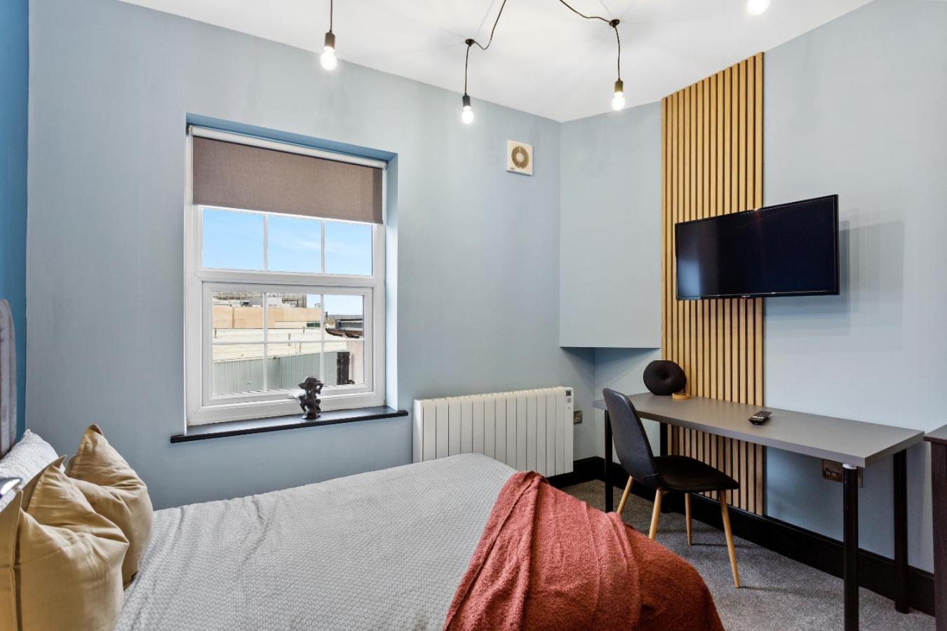 Kite - Our Cozy and Quirky Central Derby Apartments view 3