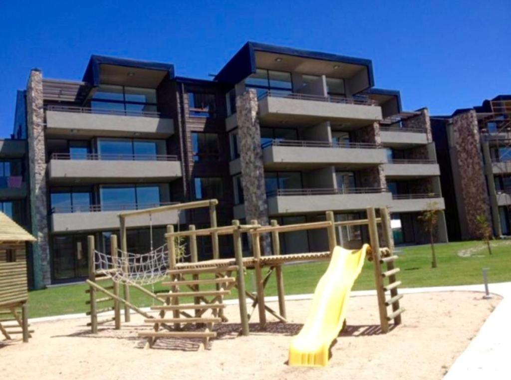 Excelente Departamento en Condominio Costa Pucon