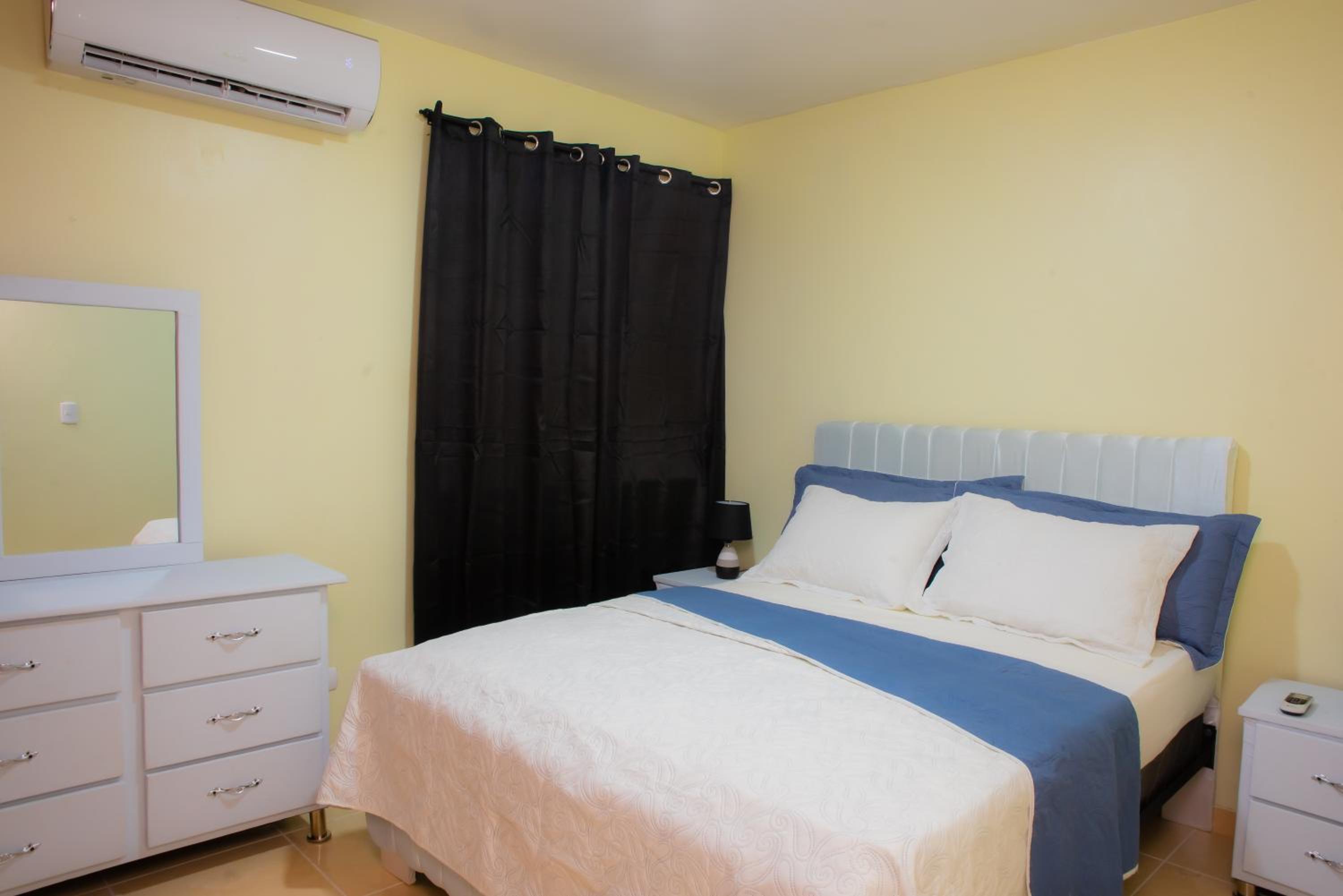 Luxury, cozy apartment Alma Rosa /15 min airport view 2