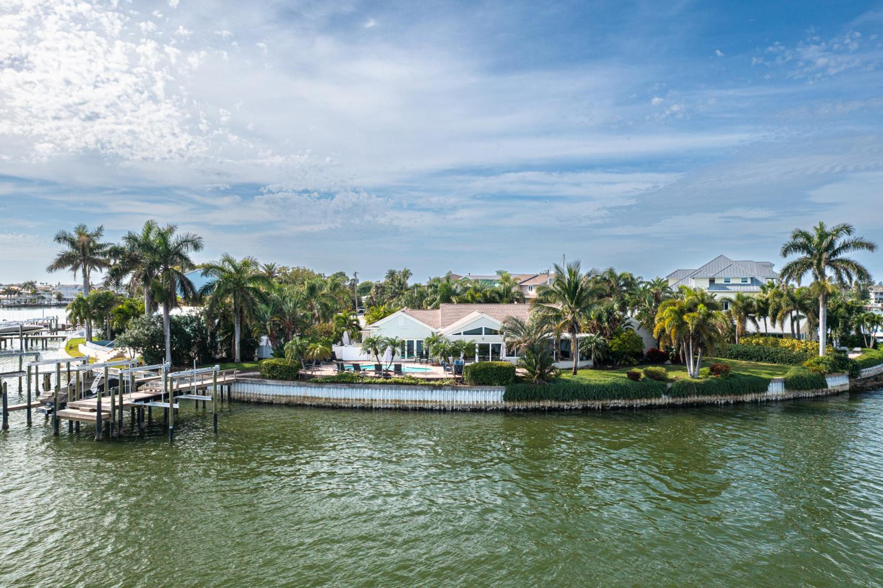 Amazing Waterfront House with Pool in Indian Rocks Beach!