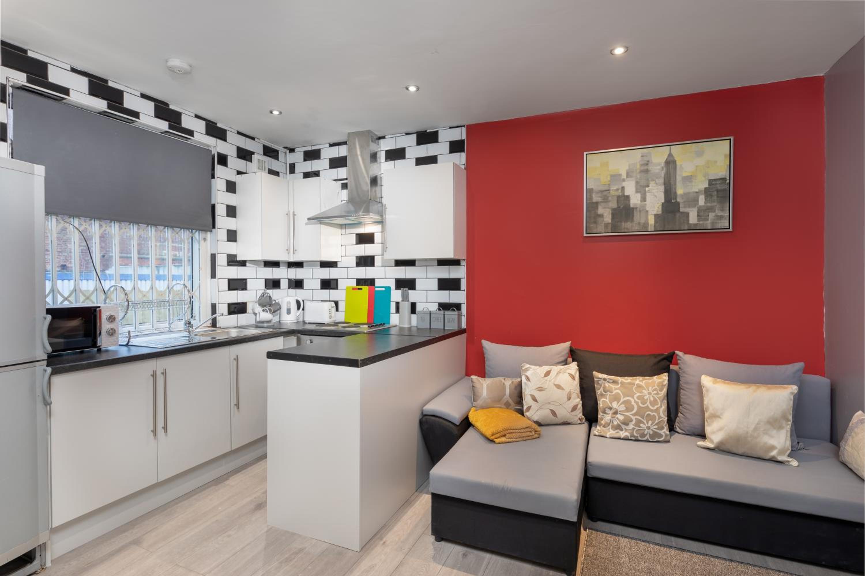 Central Roof Terrace Apartment