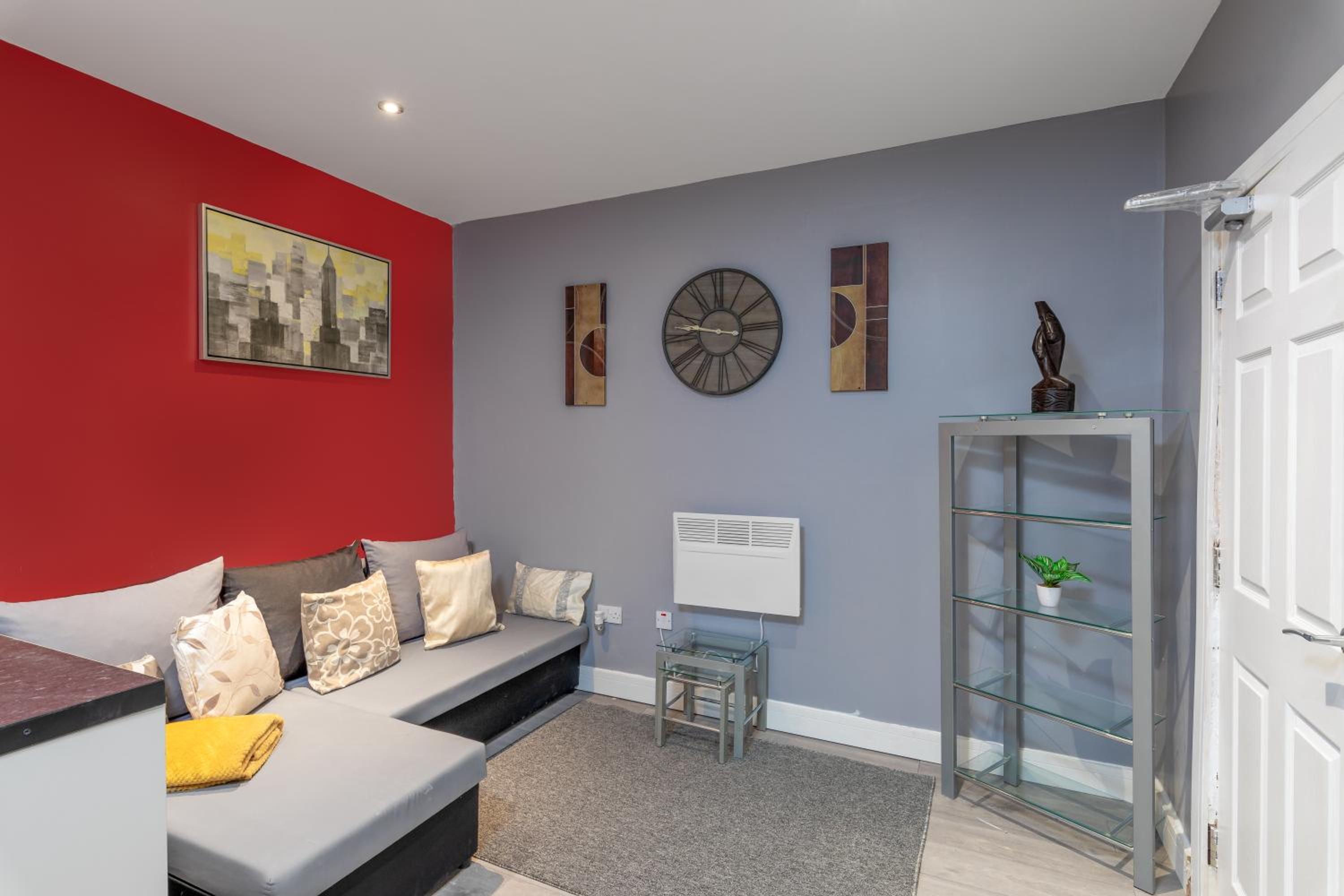Central Roof Terrace Apartment