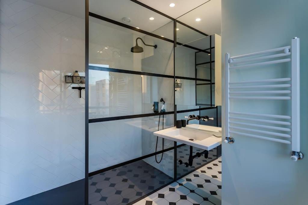Oscar Chalupsky Apartment view 5