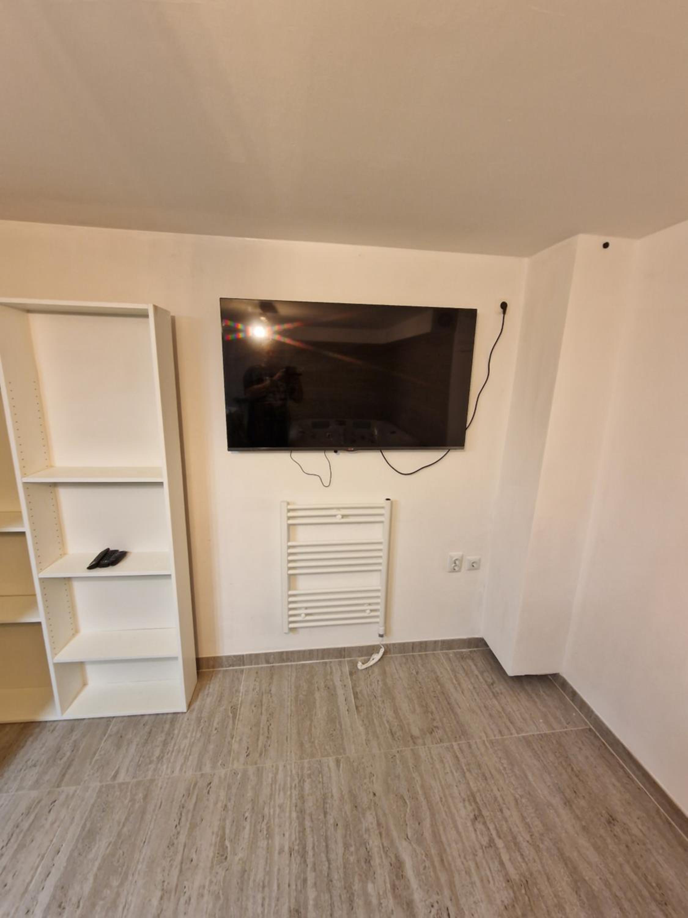 Apartment Stipe view 4
