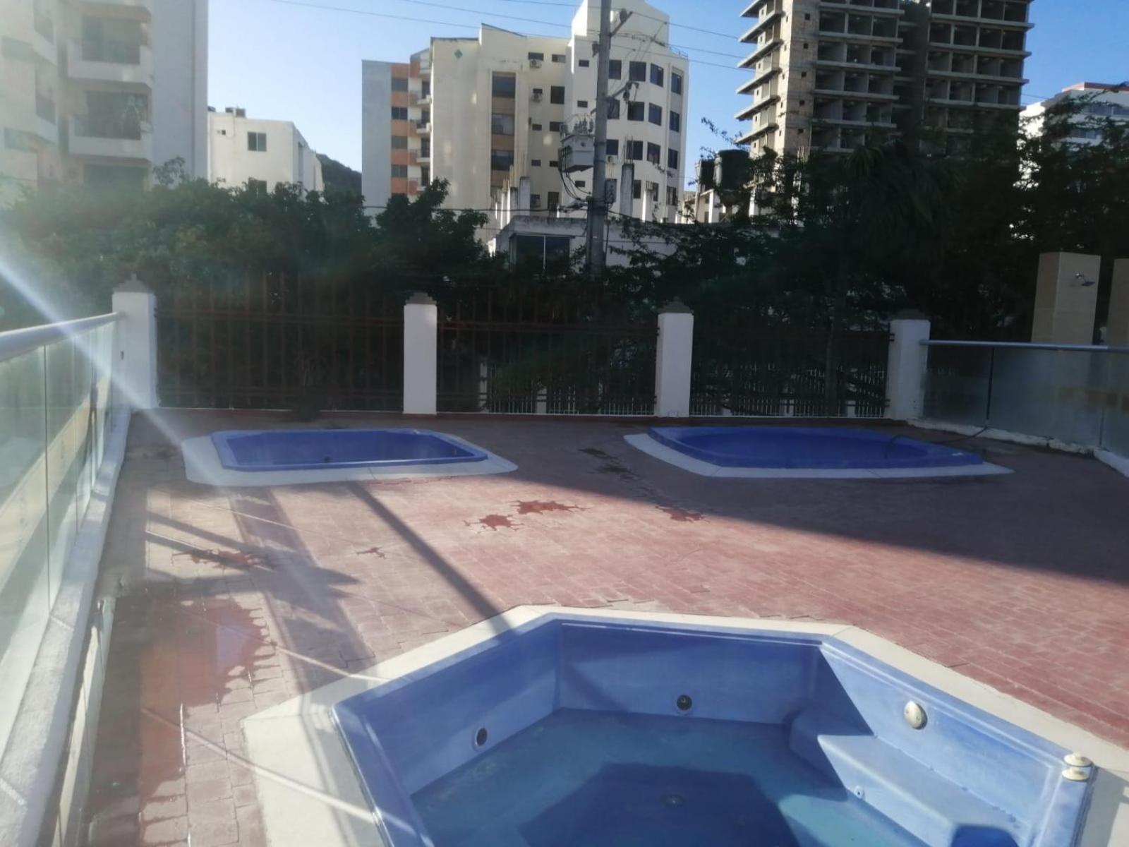 Apartaestudio con Piscina y Wifi