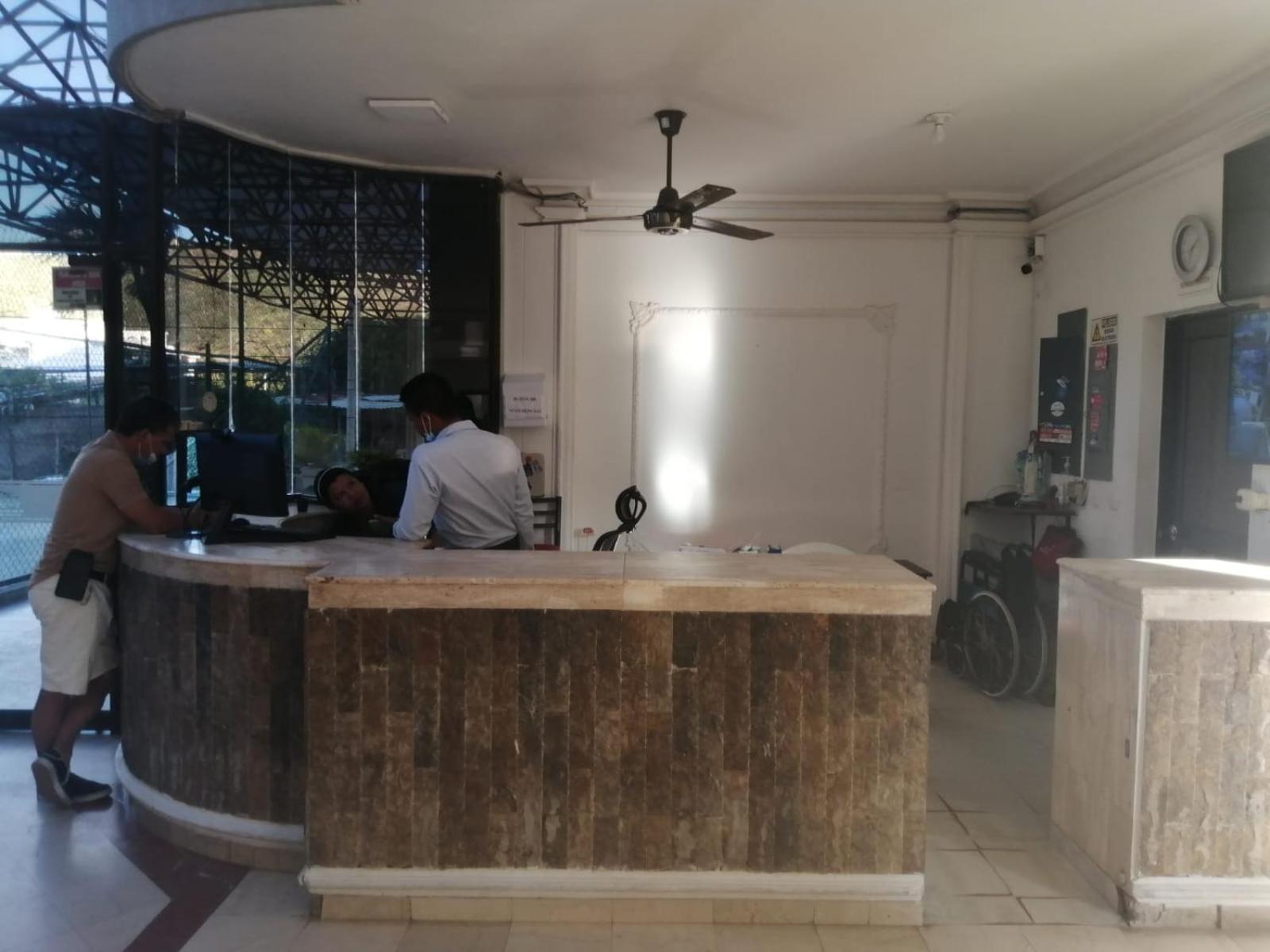 Apartaestudio con Piscina y Wifi
