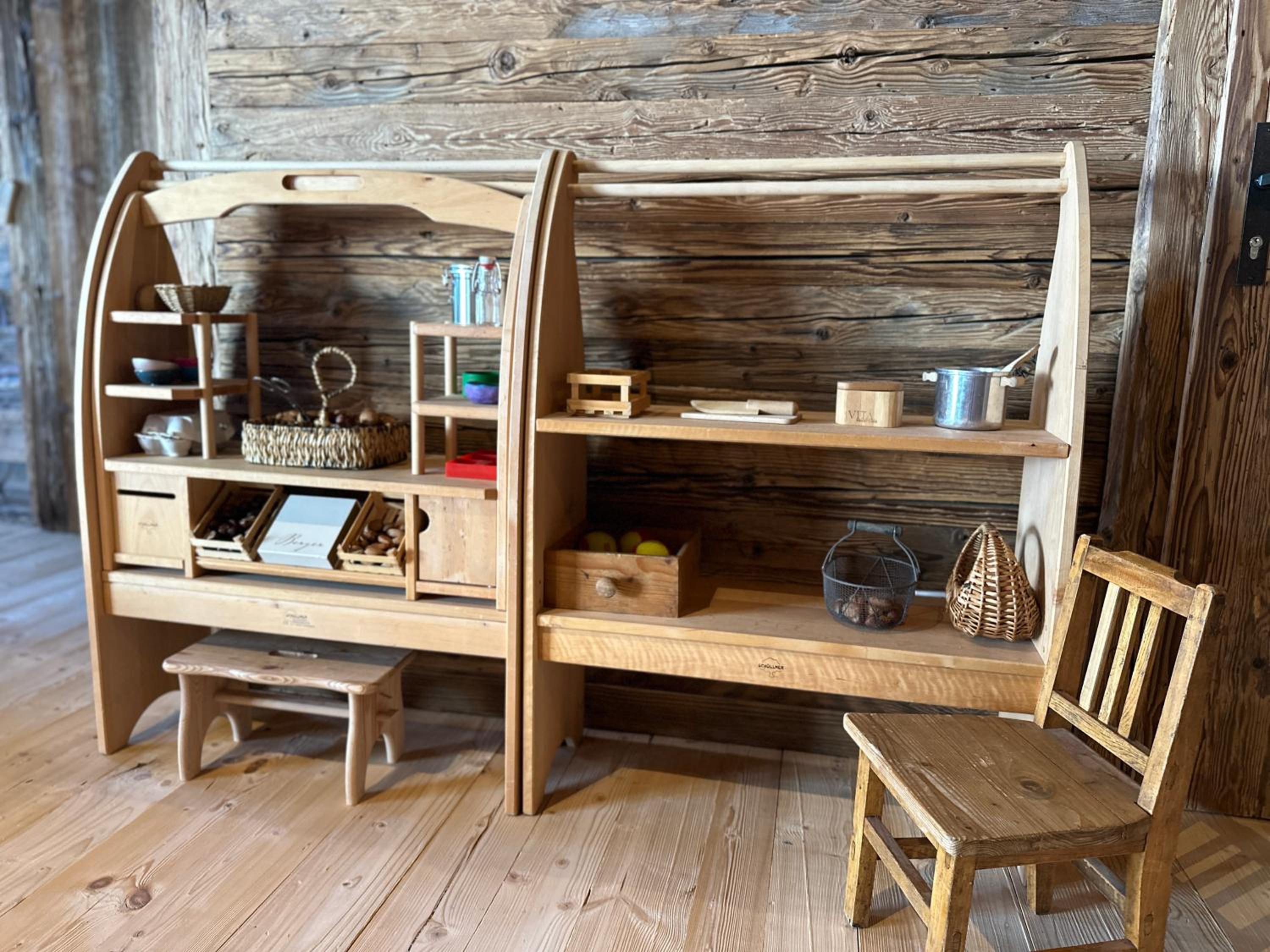 ChaletWK - Luxury old wood mountain chalet in a sunny secluded location with gym, sauna & whirlpool