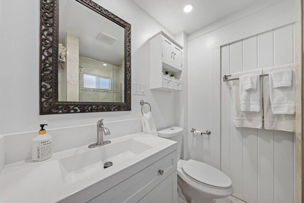 Charming Hillcrest/Mission Hills 3 BR + House view 2