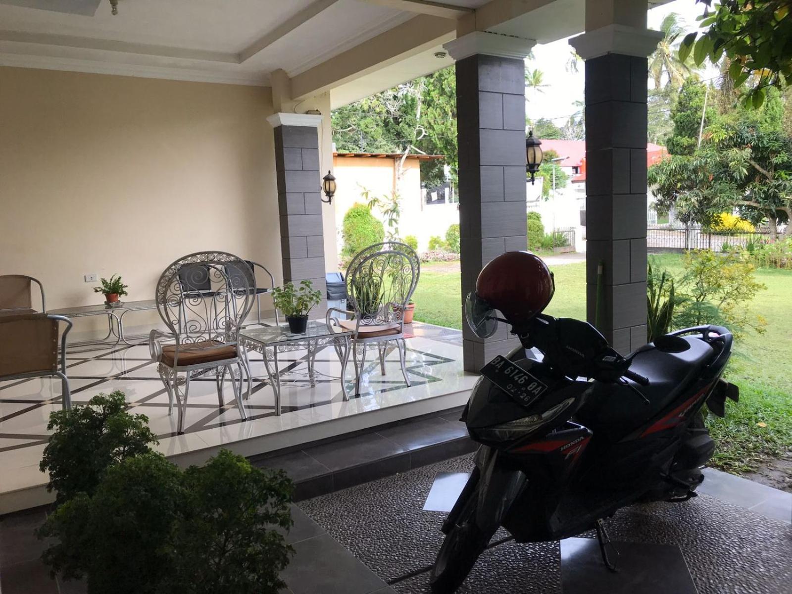 Puri Ratna Joewita view 3
