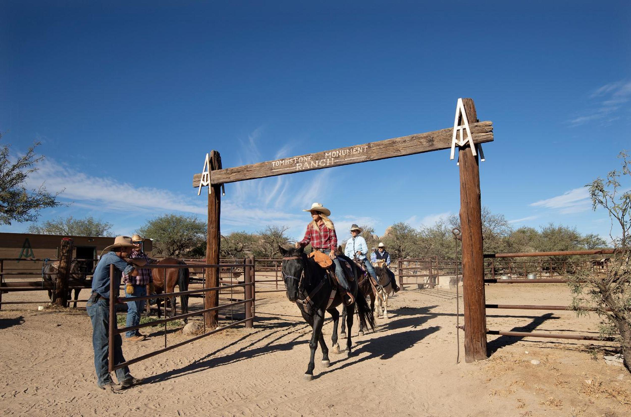 Tombstone Monument Guest Ranch