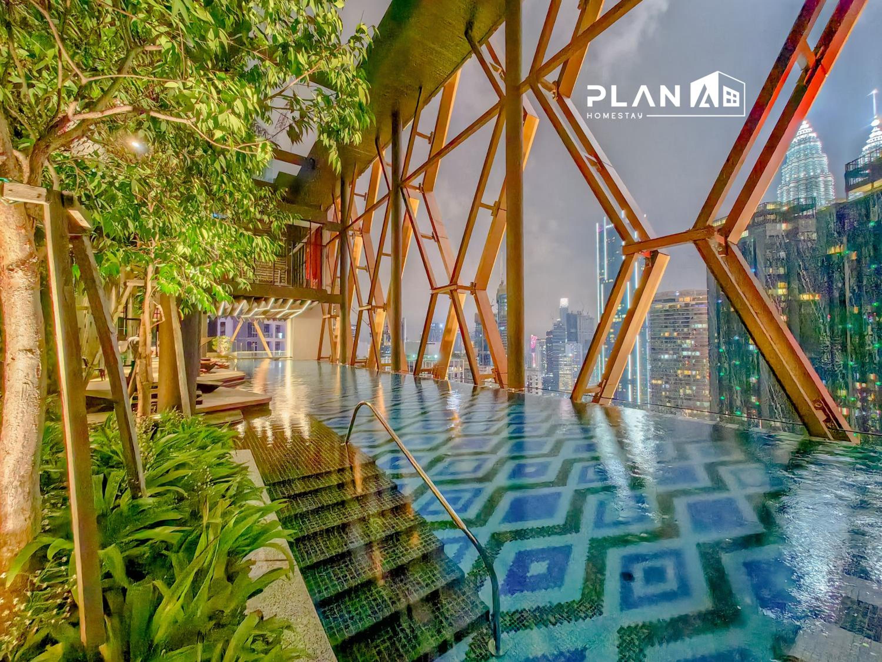 Scarletz Suites by Stevvy KL Home Stay