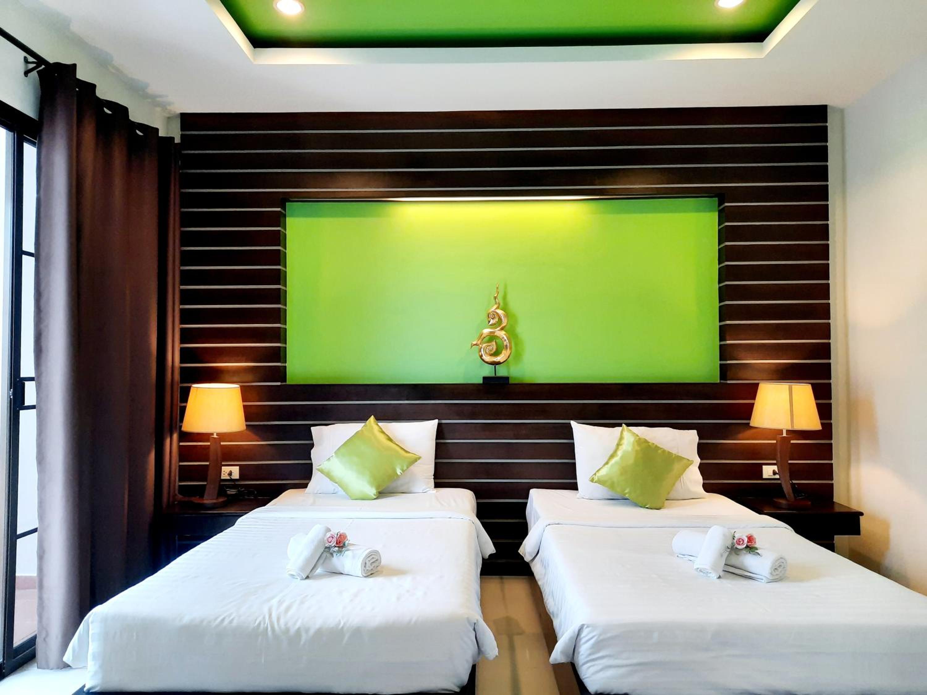 Purimas Resortel
