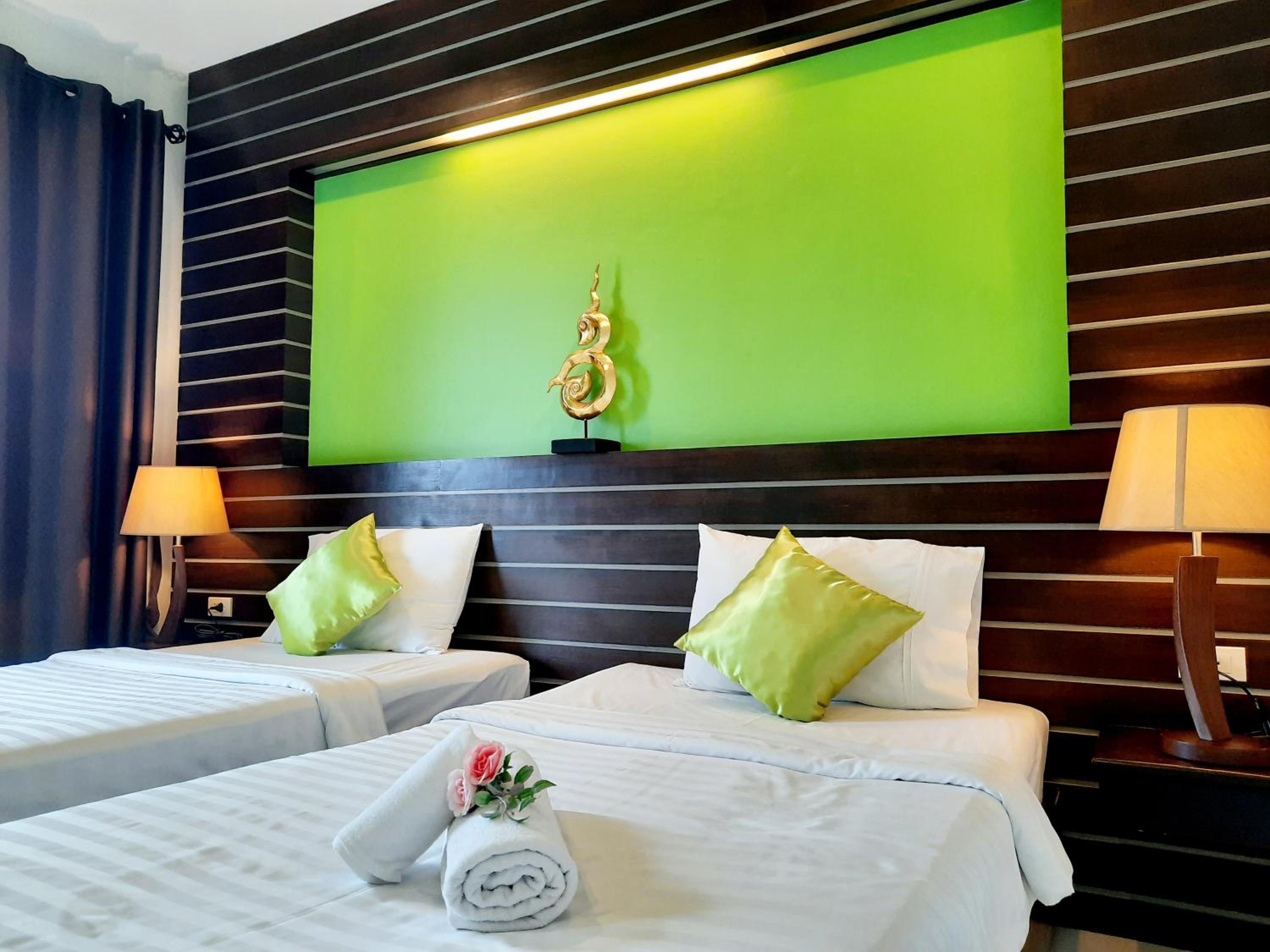 Purimas Resortel