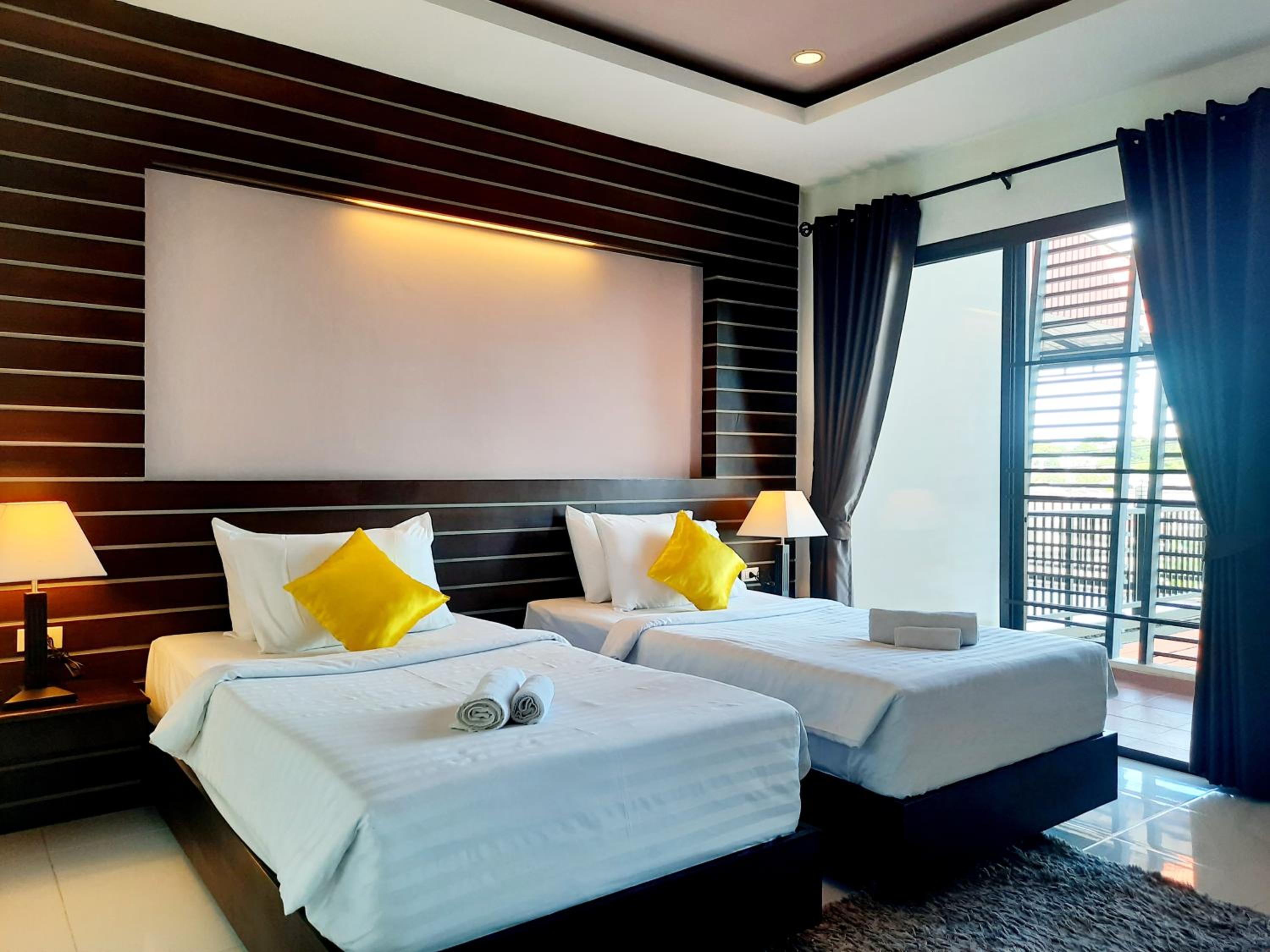 Purimas Resortel