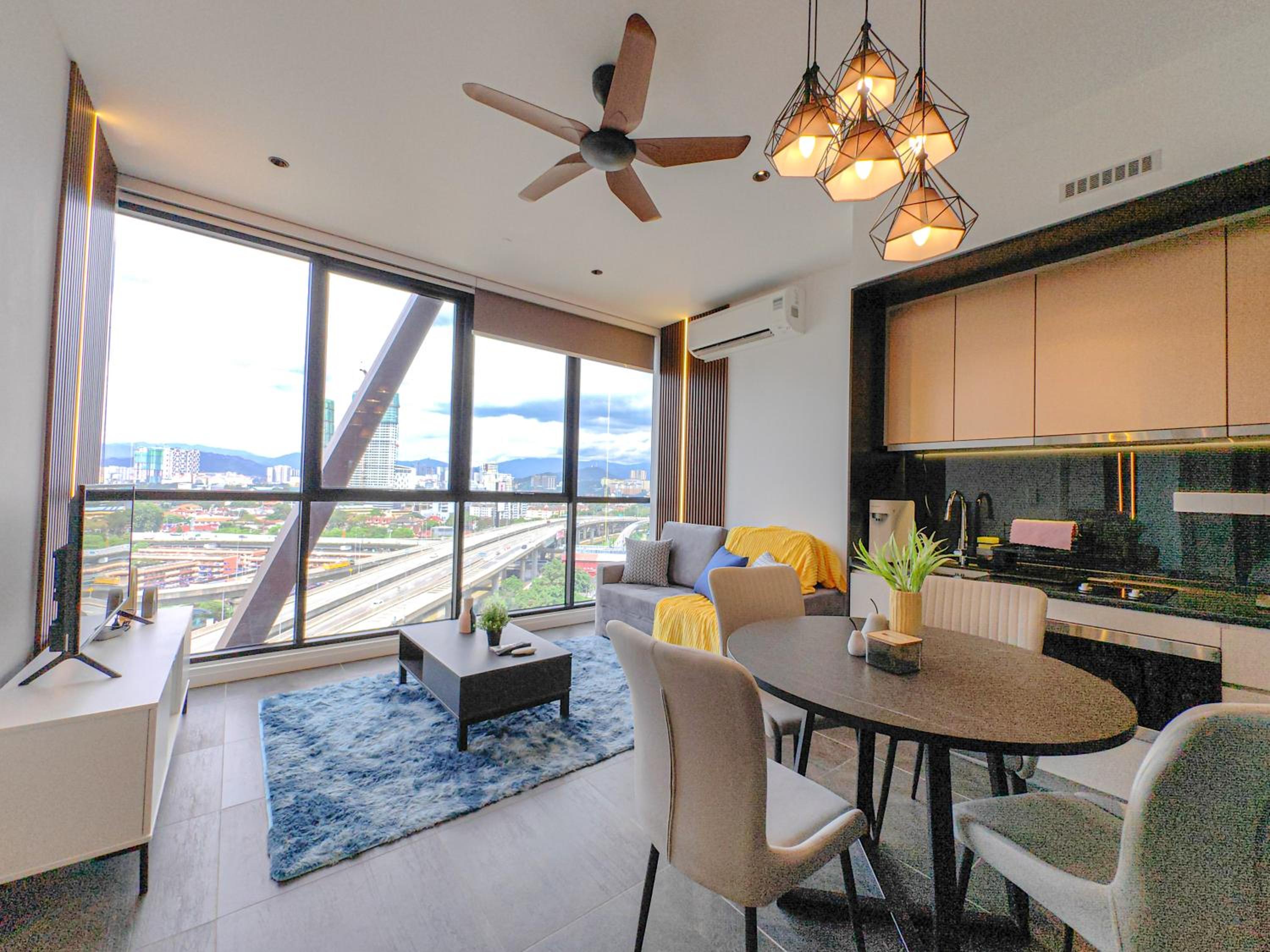 Scarletz Suites by Stevvy KL Home Stay