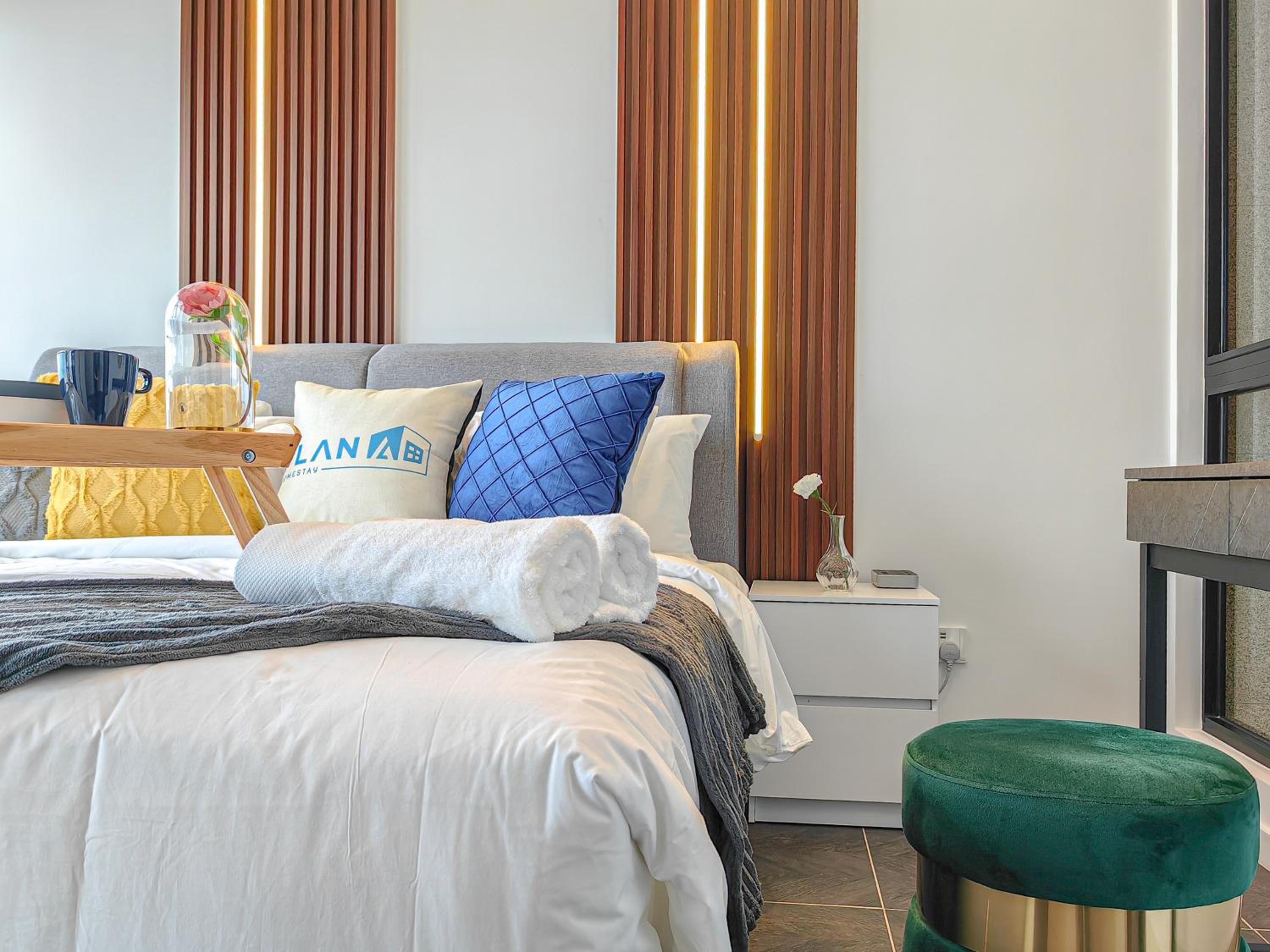 Scarletz Suites by Stevvy KL Home Stay