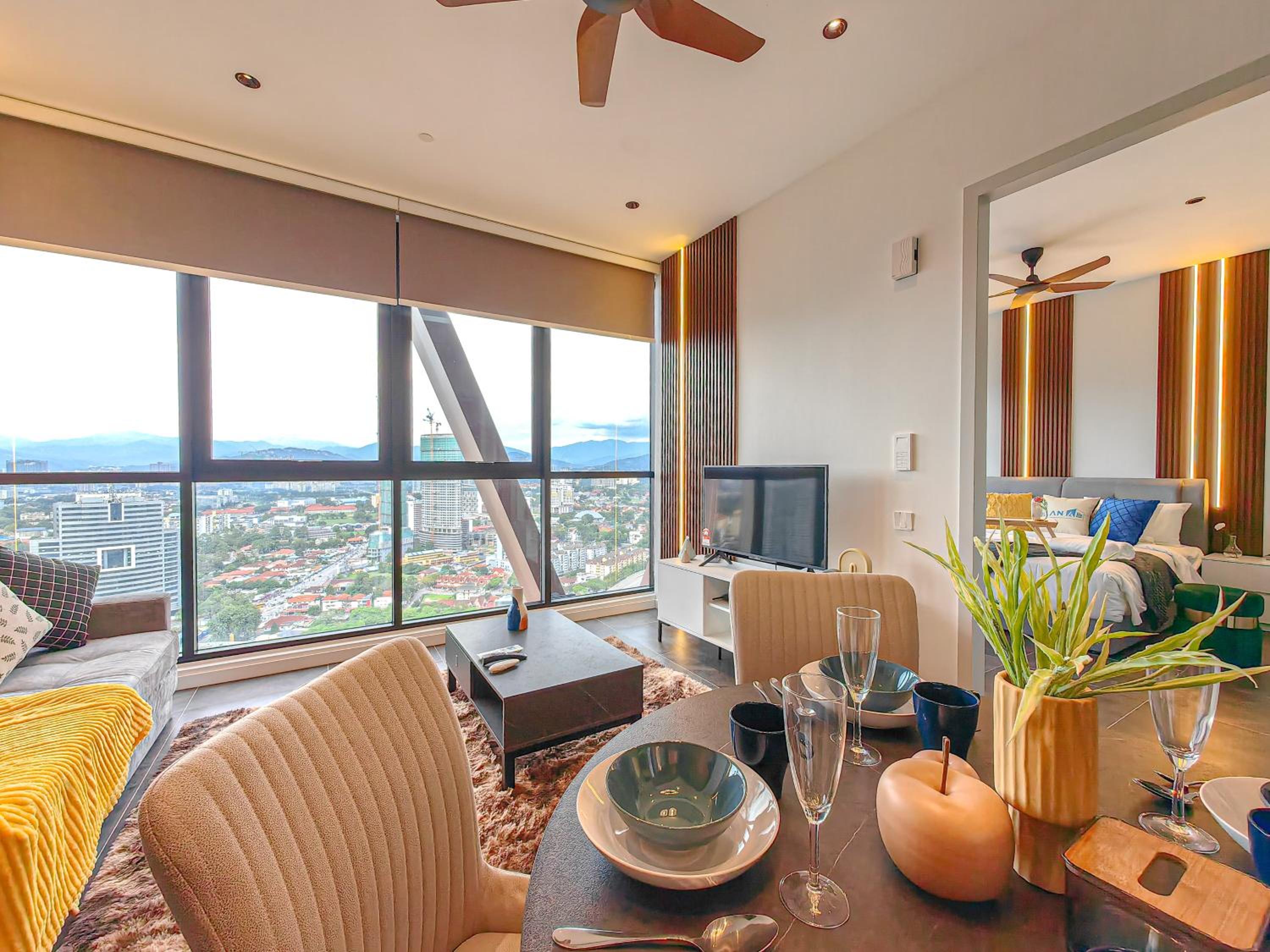 Scarletz Suites by Stevvy KL Home Stay