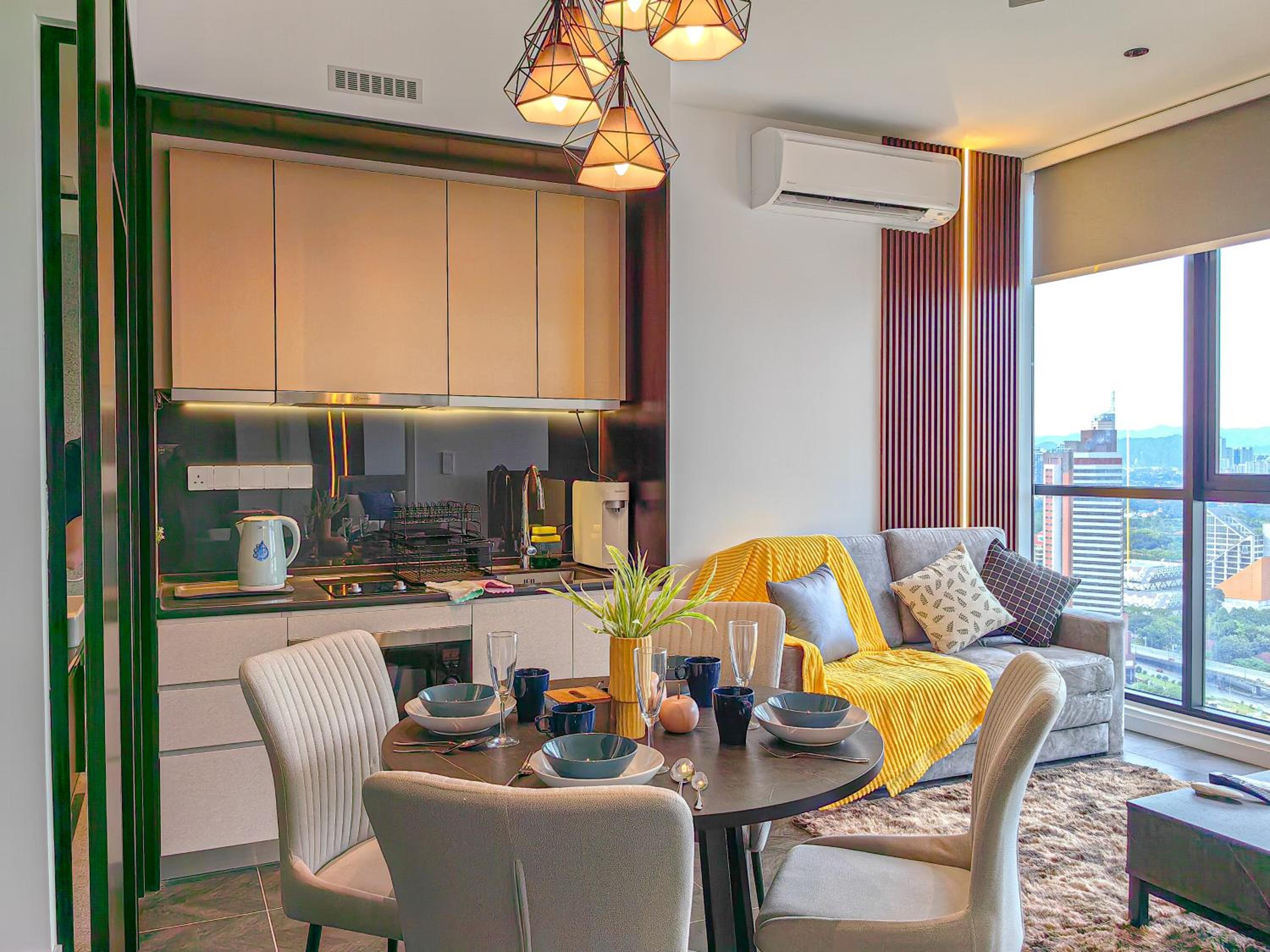 Scarletz Suites by Stevvy KL Home Stay