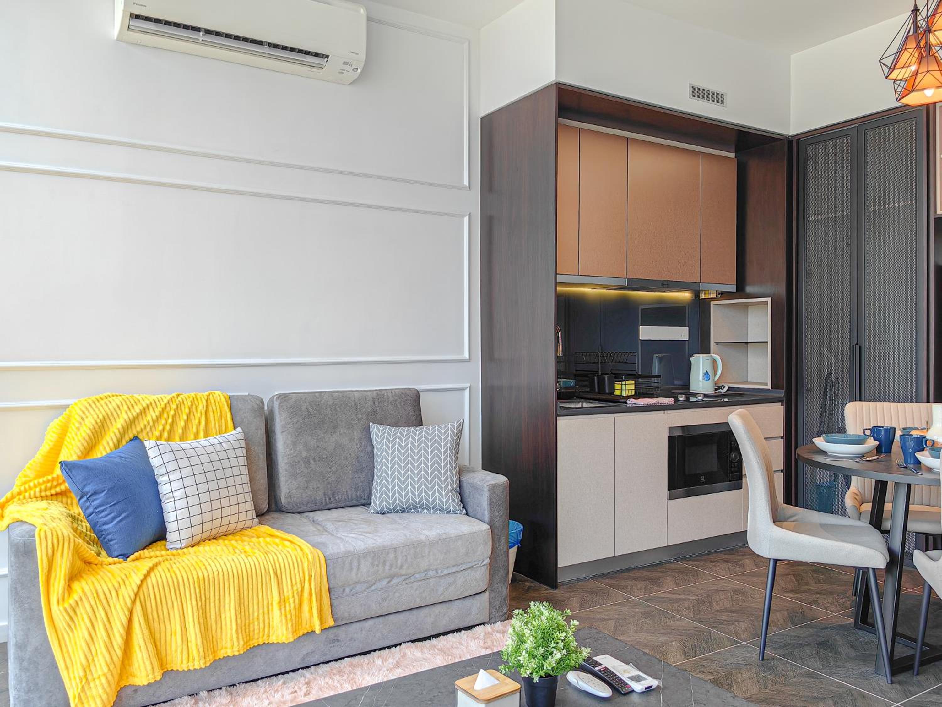 Scarletz Suites by Stevvy KL Home Stay