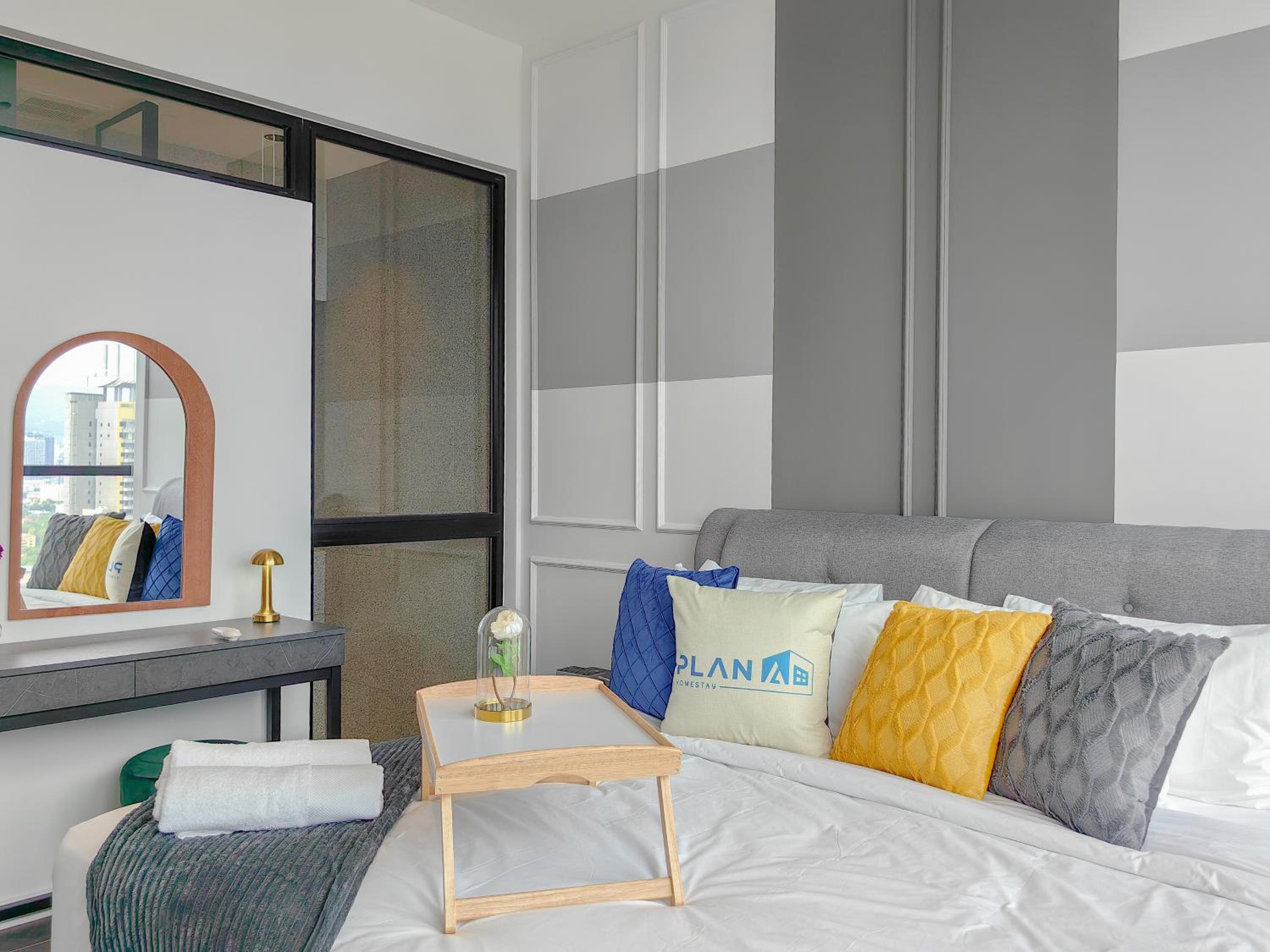Scarletz Suites by Stevvy KL Home Stay