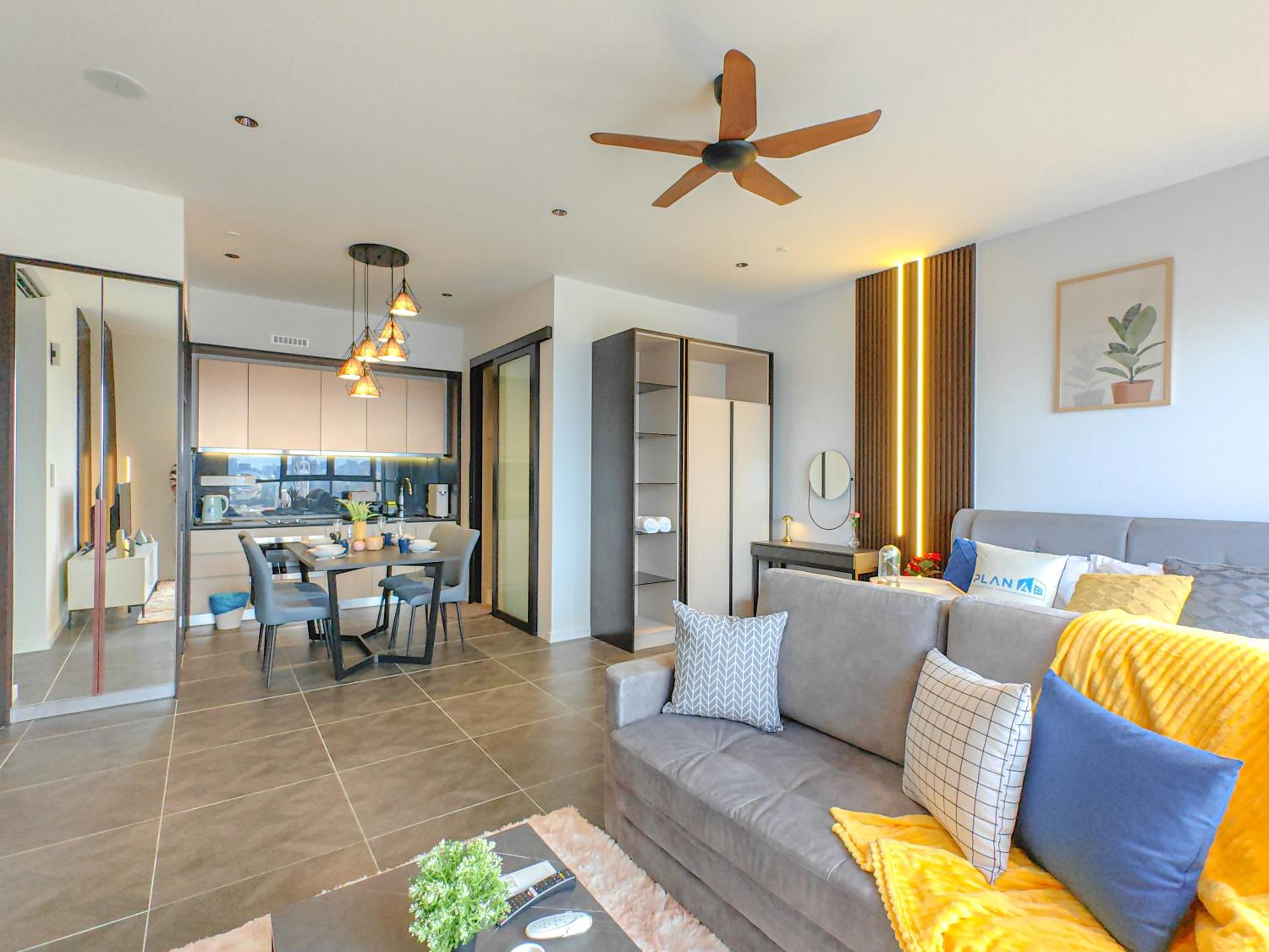 Scarletz Suites by Stevvy KL Home Stay
