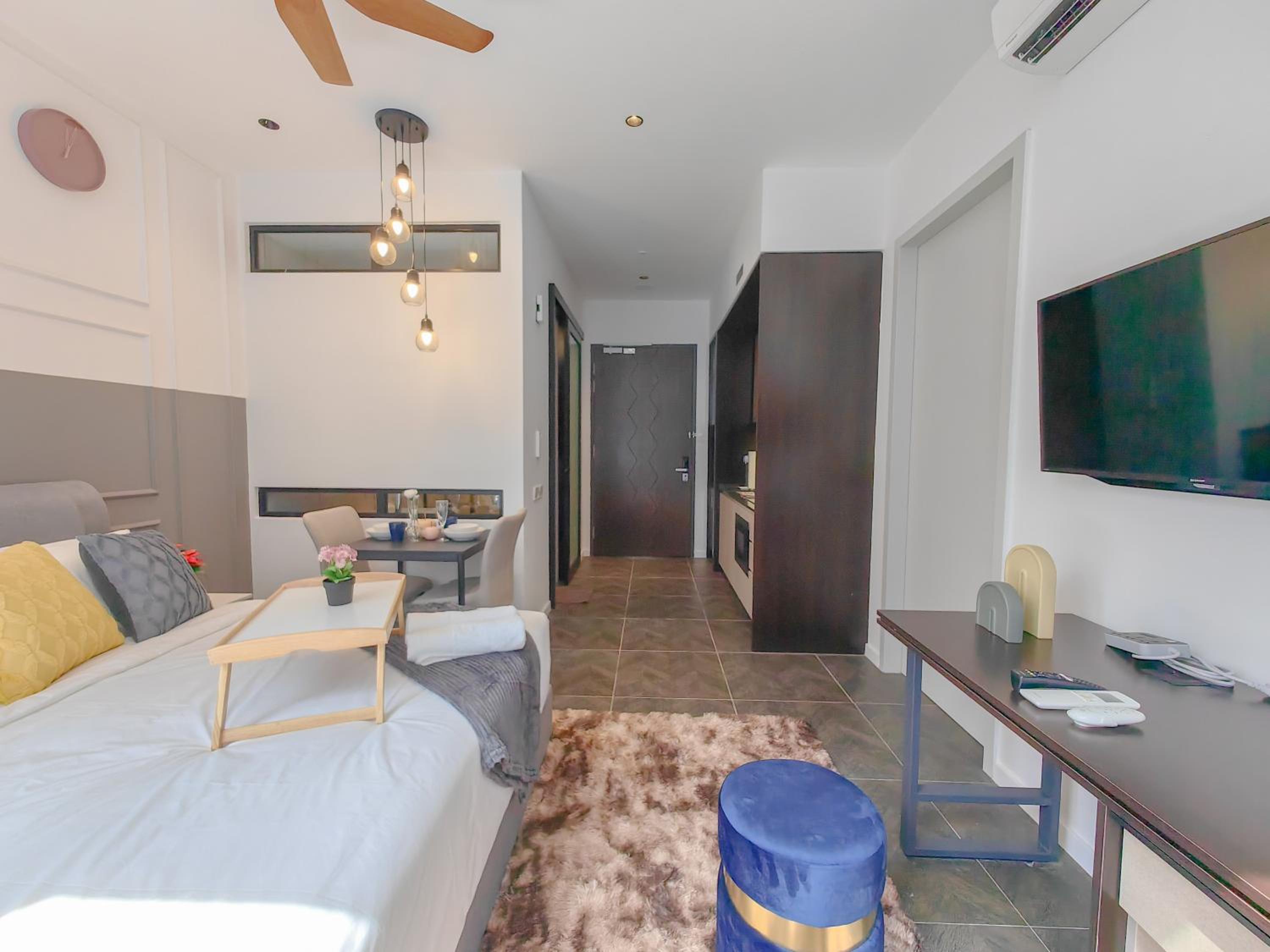 Scarletz Suites by Stevvy KL Home Stay